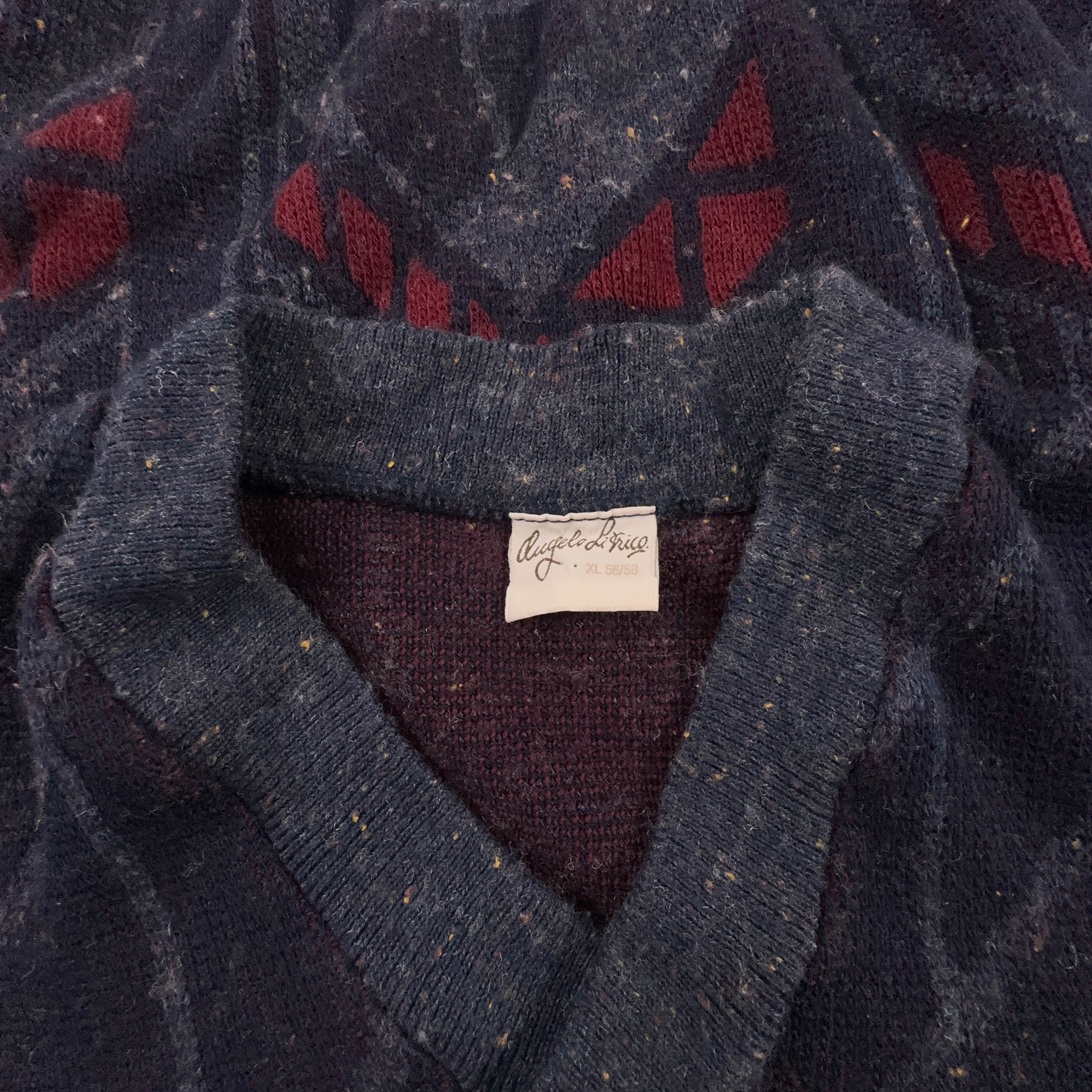 Maglione Vintage blu scuro scollo a V geometrico 20% lana anni 80 90 - Taglia L/XL uomo