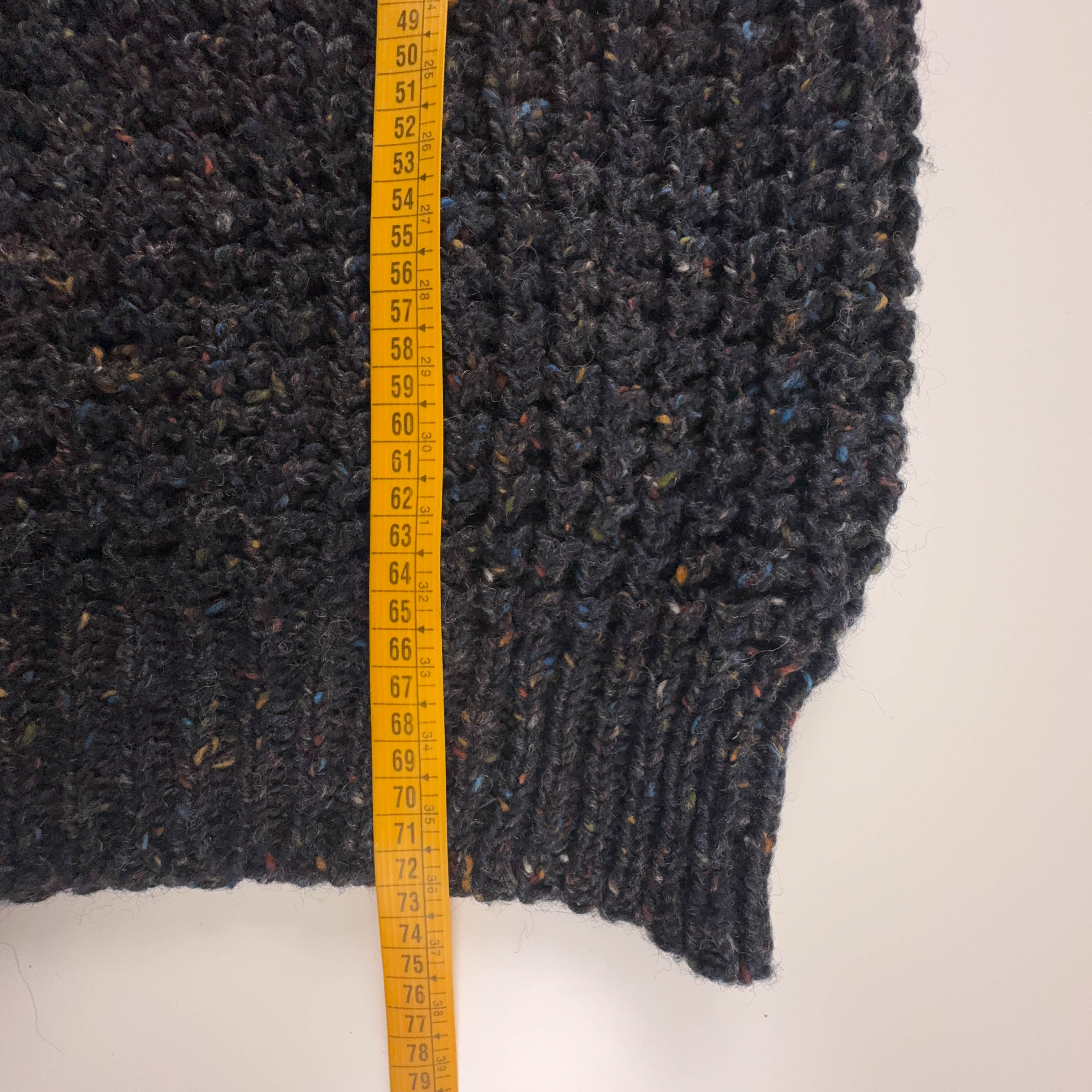 Maglione Vintage grigio scuro a girocollo 100% lana anni 80 90 - Taglia M/L uomo