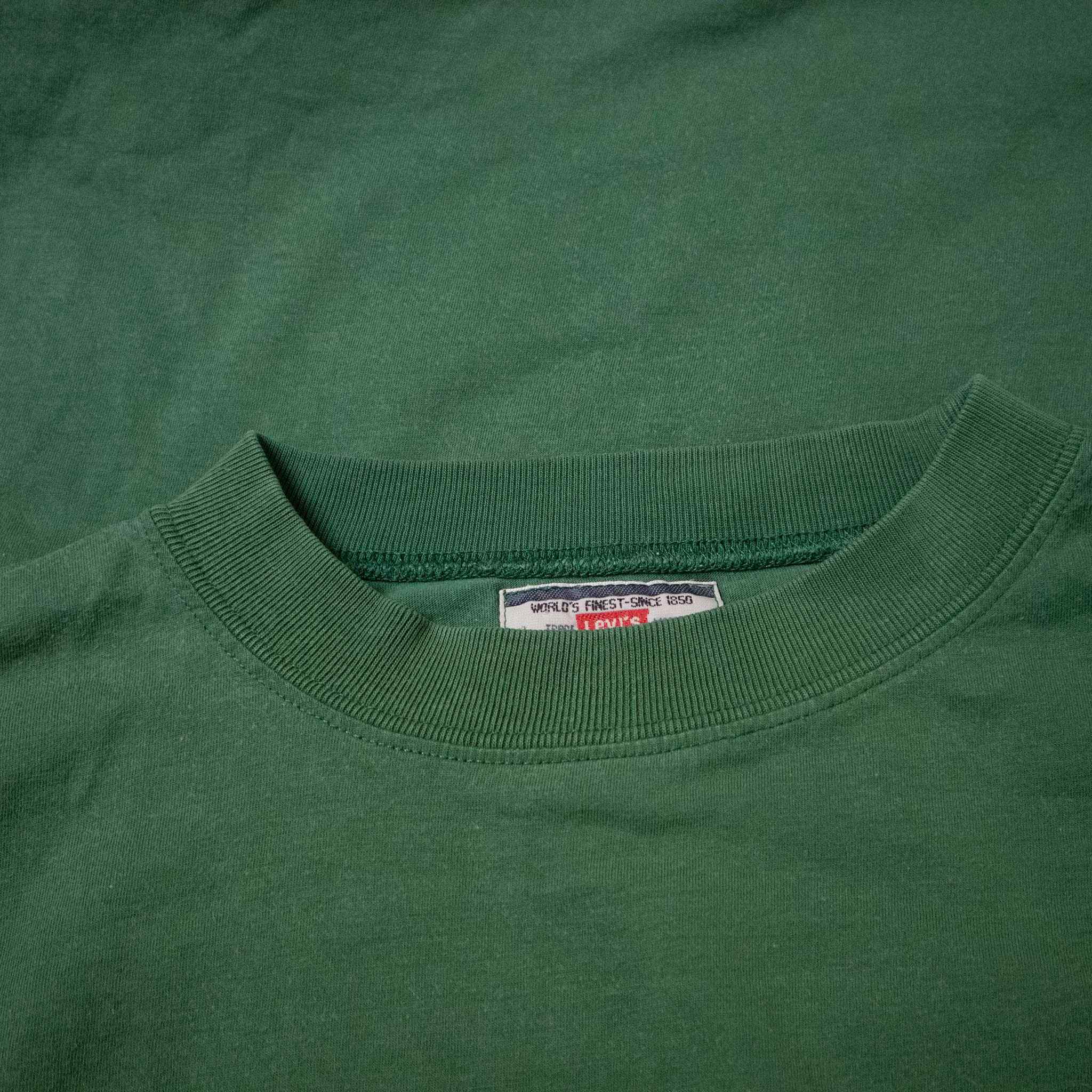 Levi's Vintage T shirt - Size XL