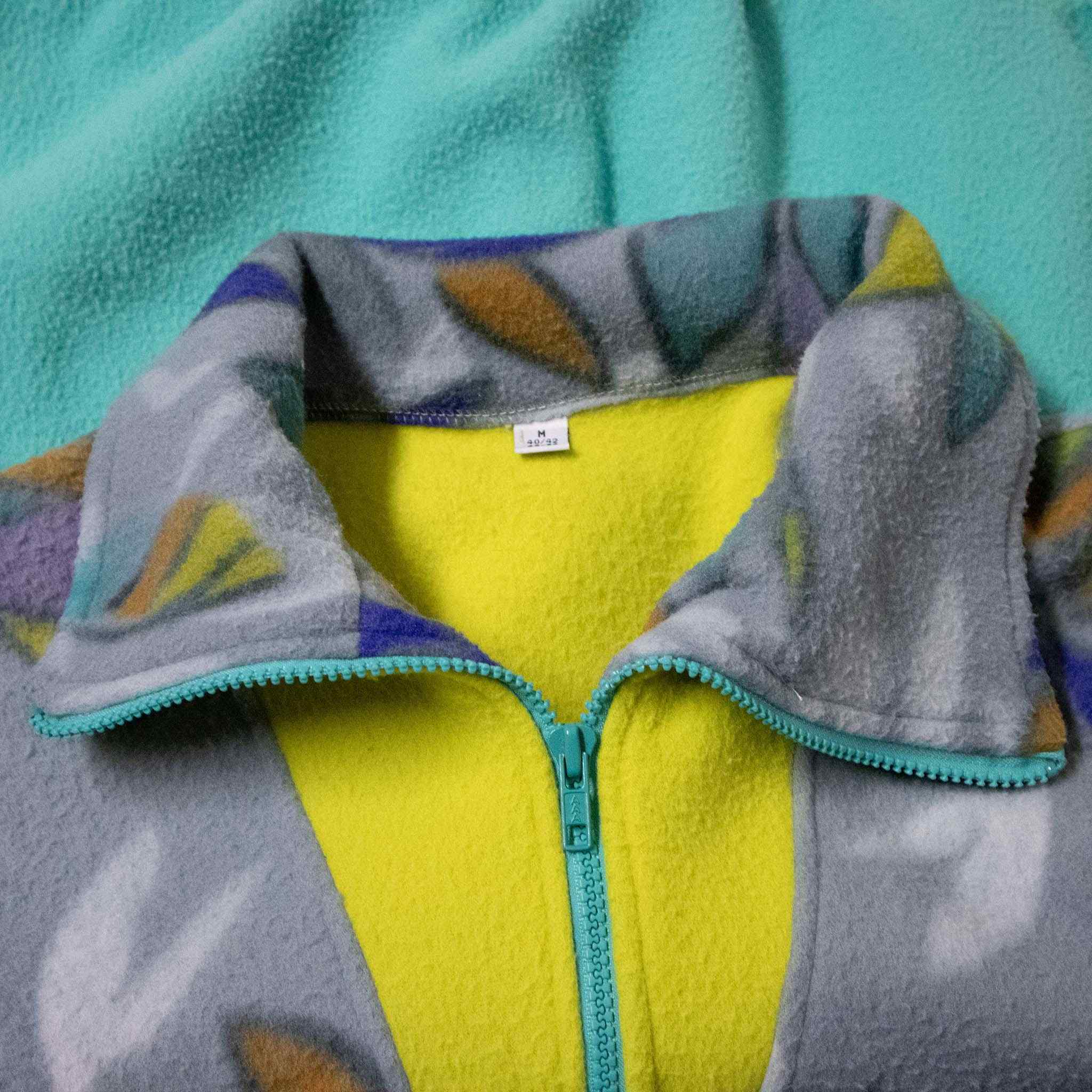 Vintage Fleece - Size L