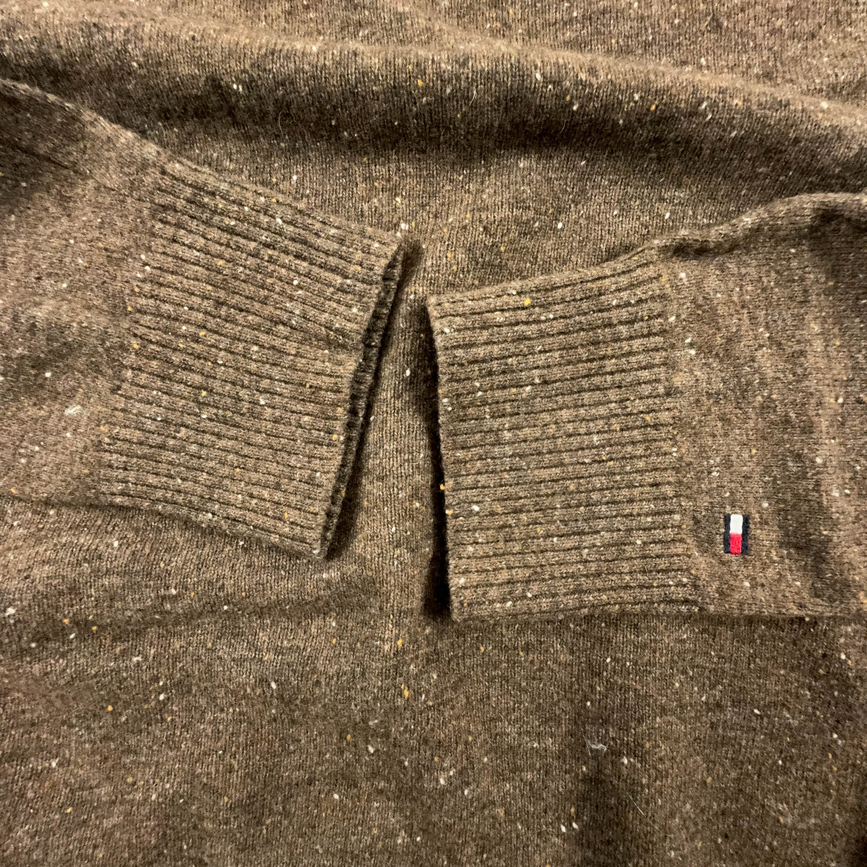 Tommy Hilfiger Brown 80% Lambswool V-Neck Sweater - Size XXL Men