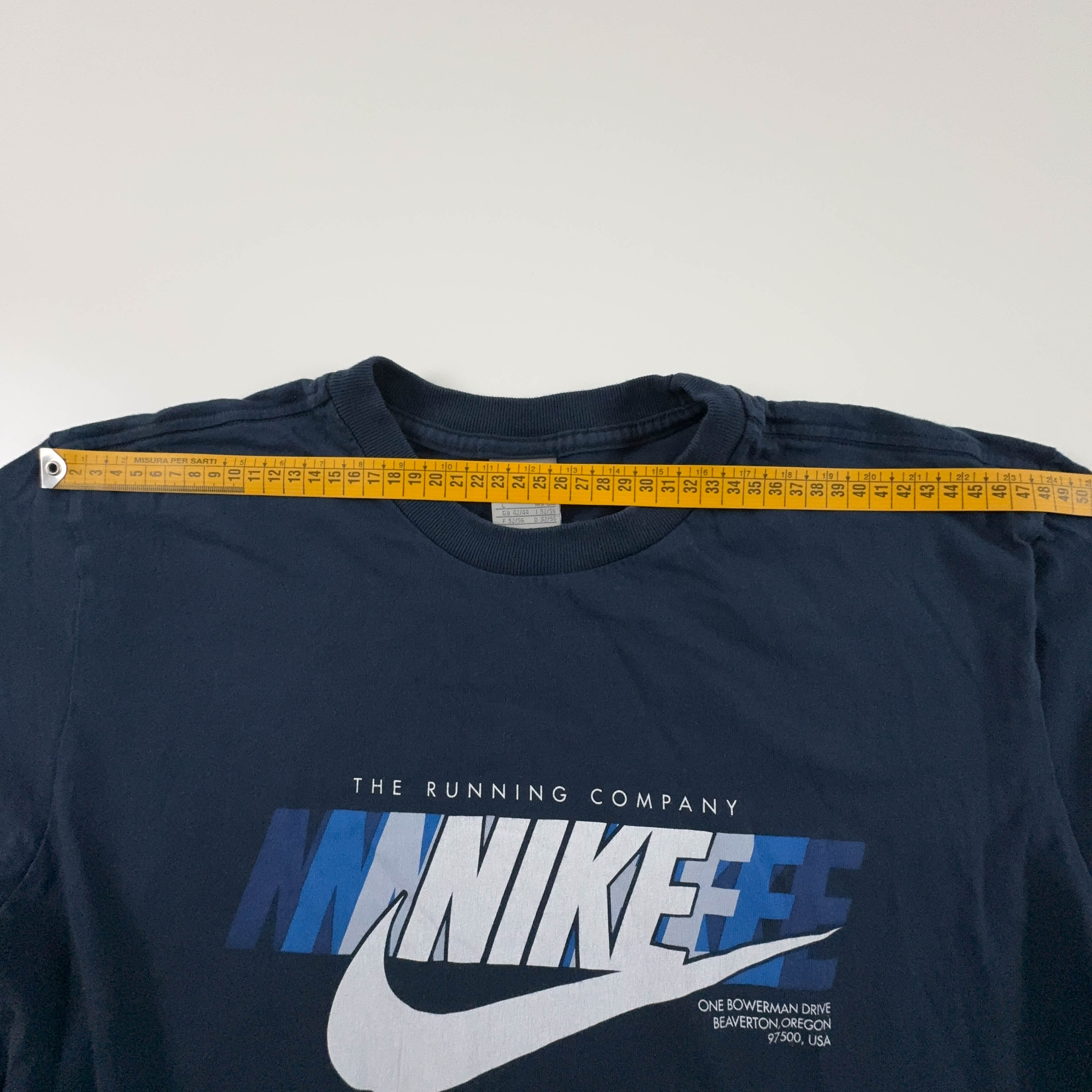 Nike Vintage Dark Blue T-Shirt with 00s Print - Men's Size Large