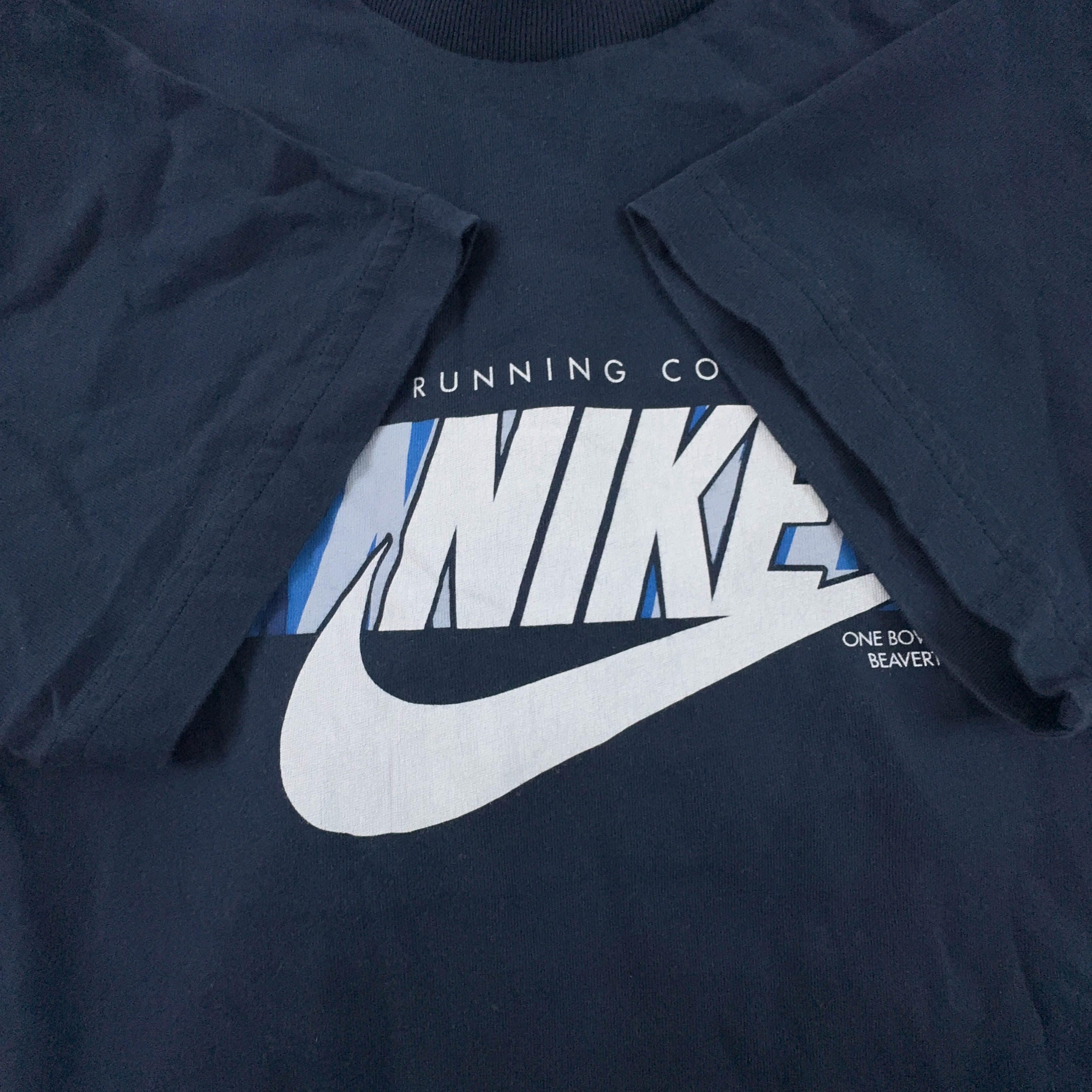 Nike Vintage Dark Blue T-Shirt with 00s Print - Men's Size Large