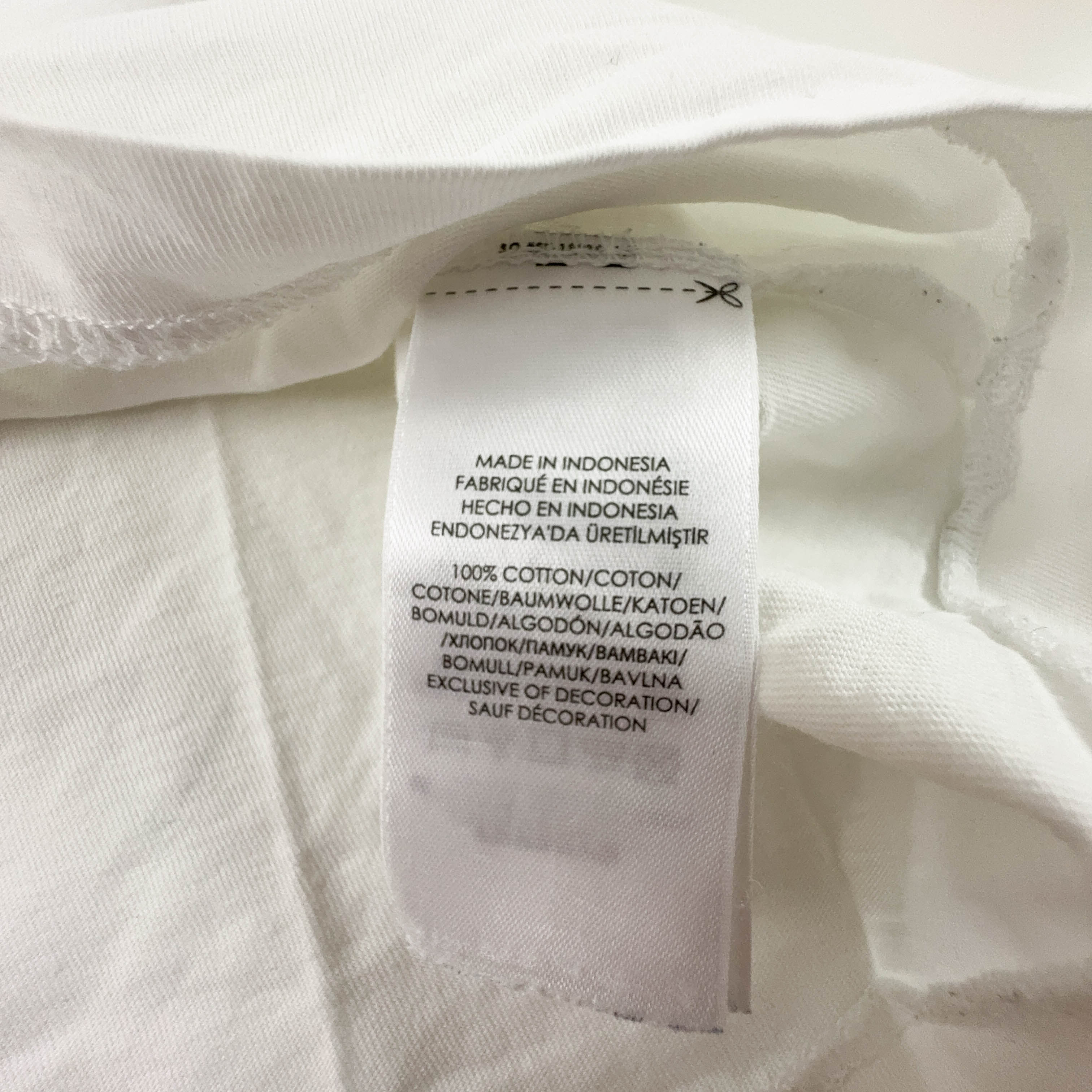 Ralph Lauren White Cotton V-Neck T-Shirt - Men's Size S