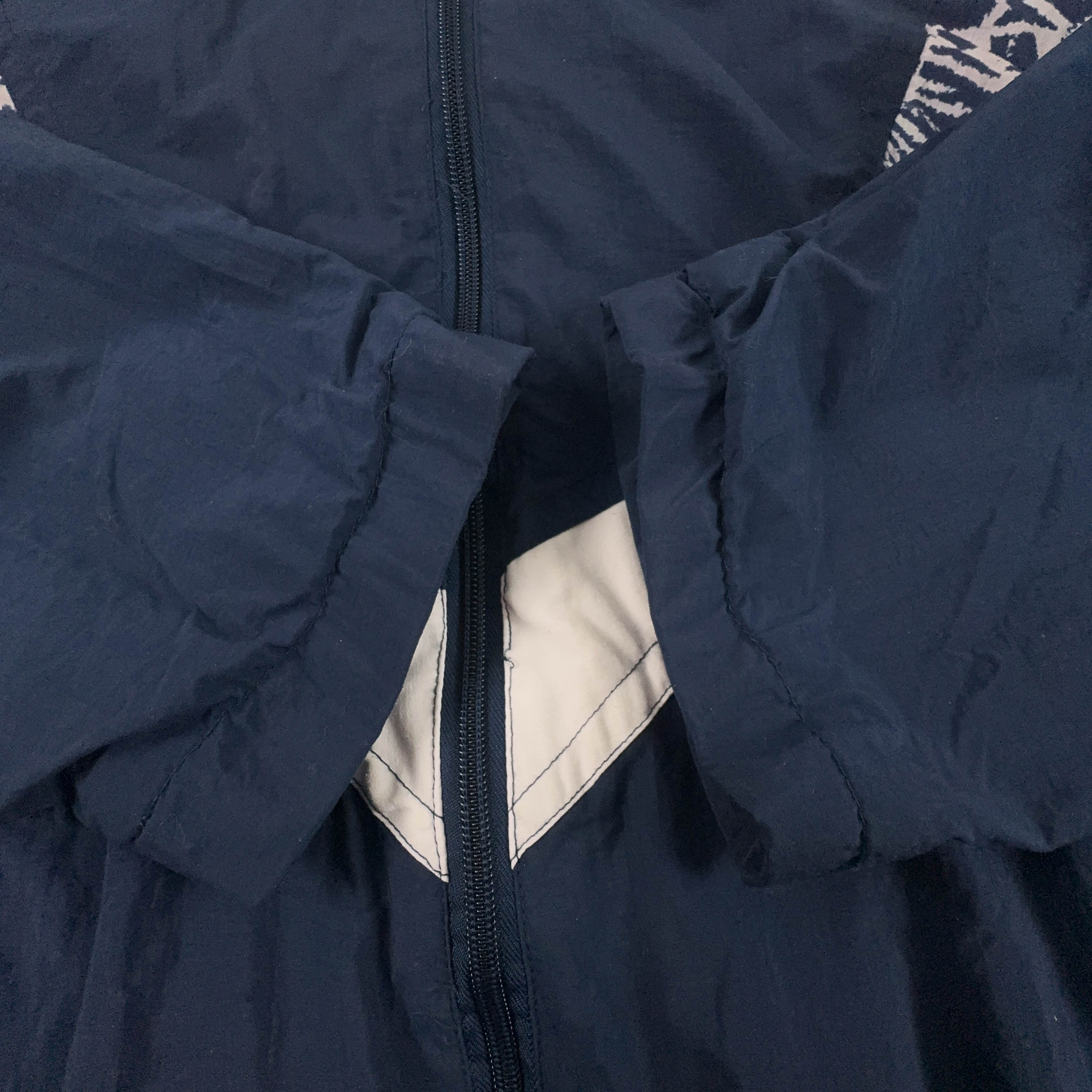 Giacca a vento Vintage blu scura e bianca a fantasia con zip anni 80 90 - Taglia 48/50 uomo
