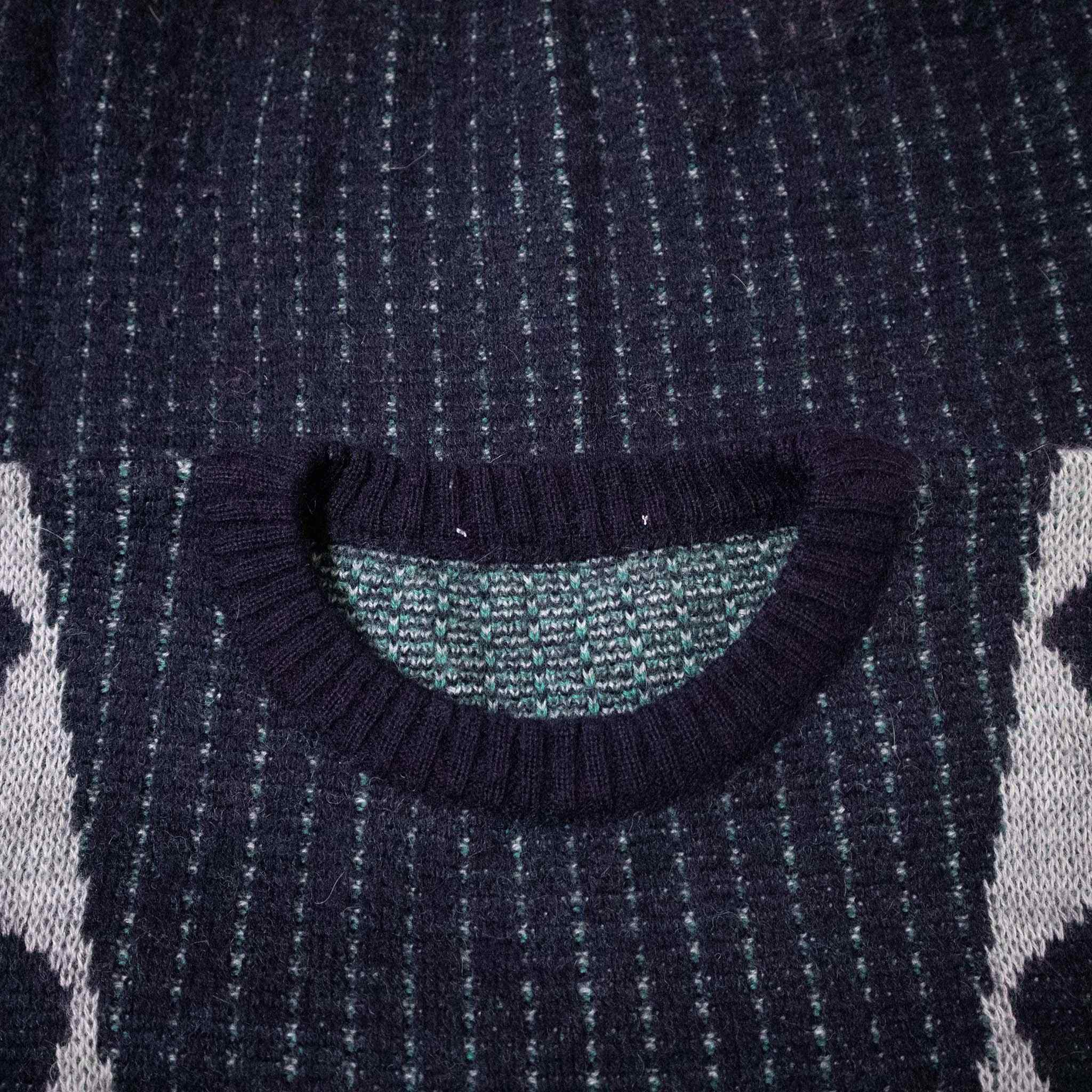 Vintage Sweater - Size M