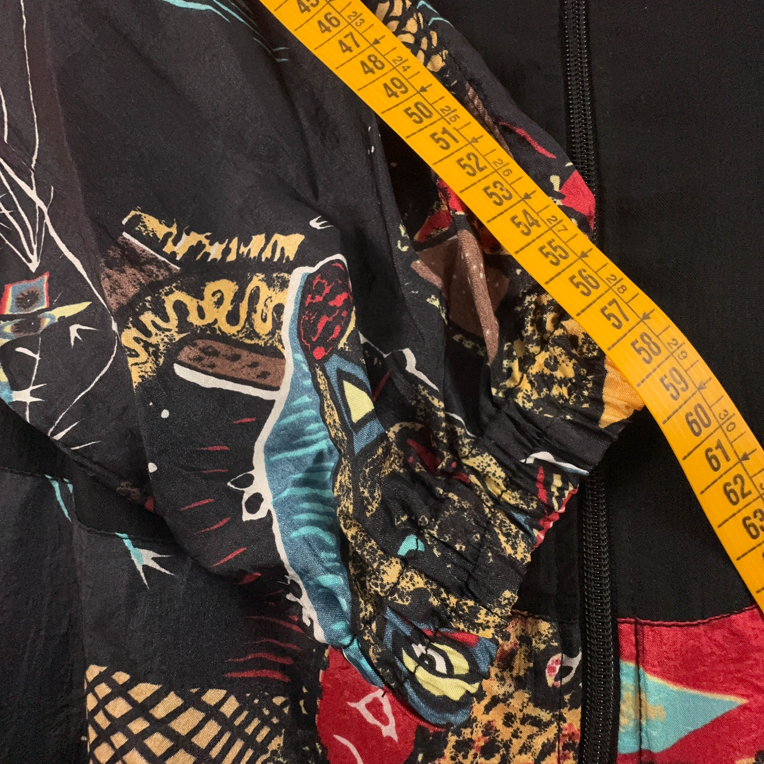 Giacca a vento Vintage nera e rossa a fantasia con zip anni 80 90 - Taglia XXL uomo