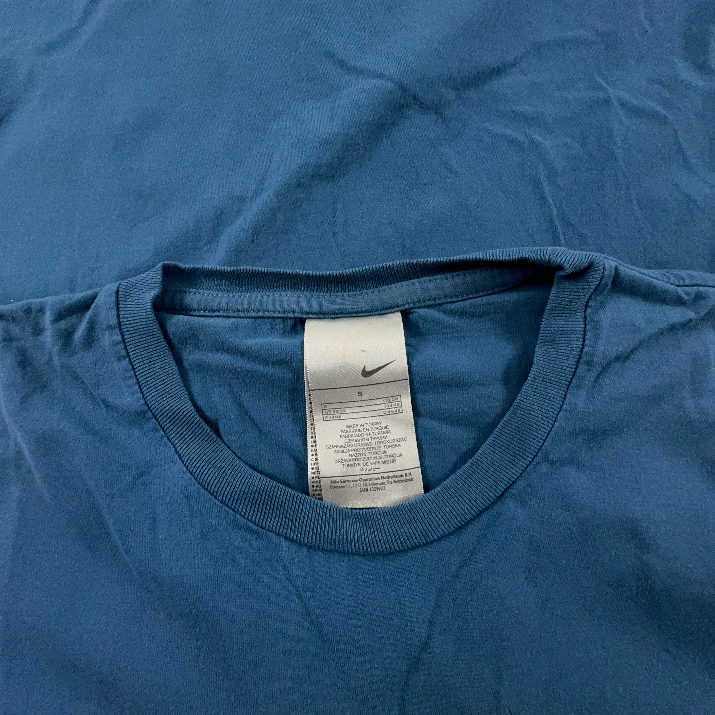 Nike Vintage Blue T-Shirt with 00s Print - Size 170 M Men's