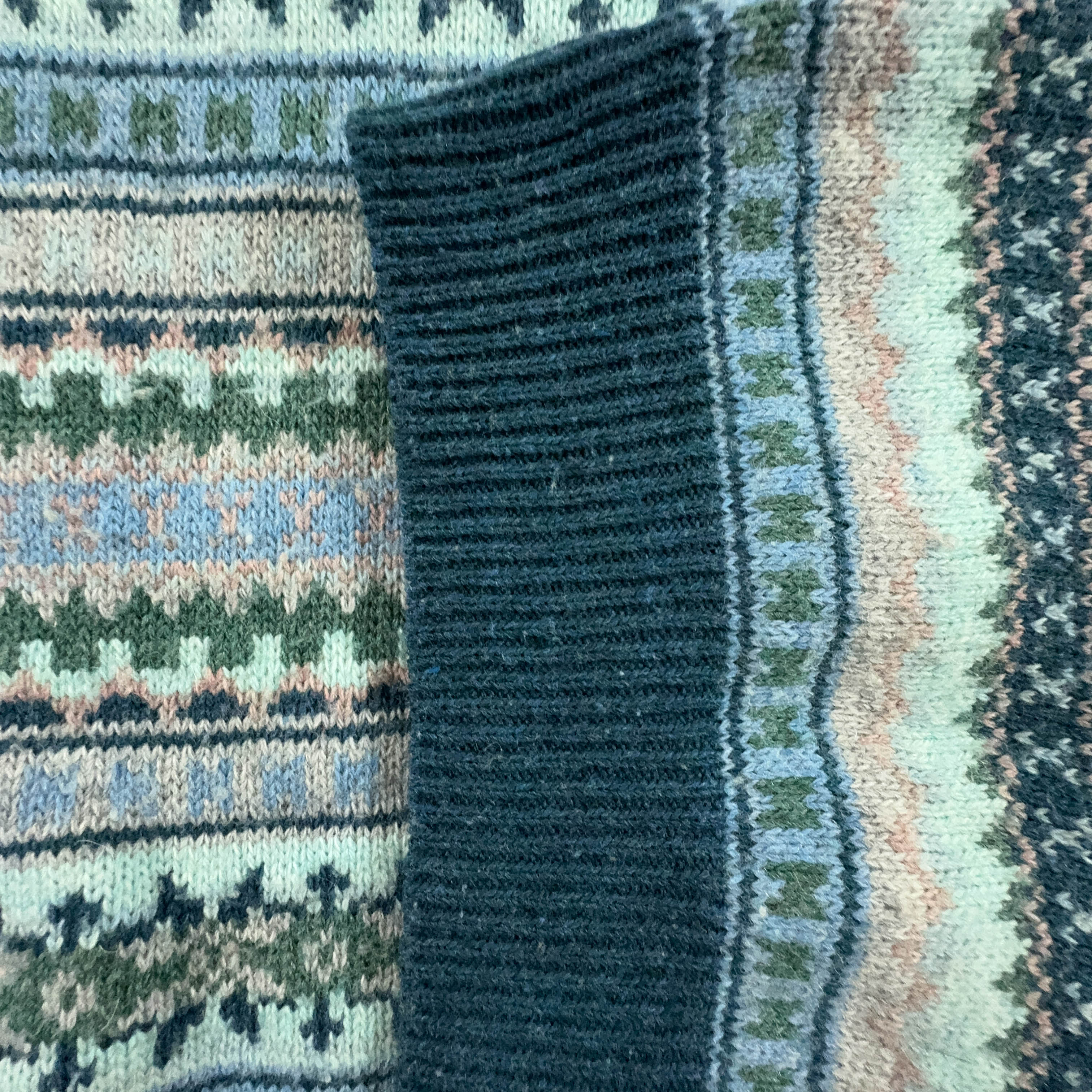 North Pole Vintage Light Blue 50% Lambswool Striped Crew Neck Sweater - Size L/XL Men