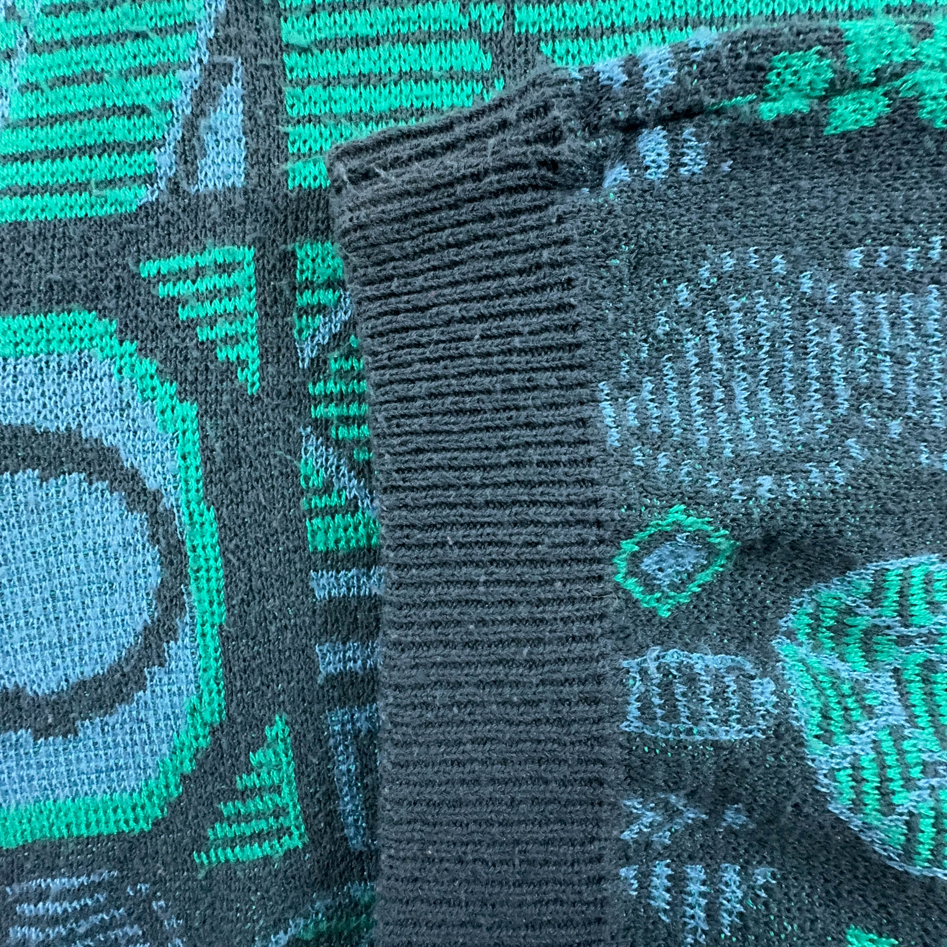 Vintage 30% cotton blue and green geometric pattern crew neck sweater - Size L men