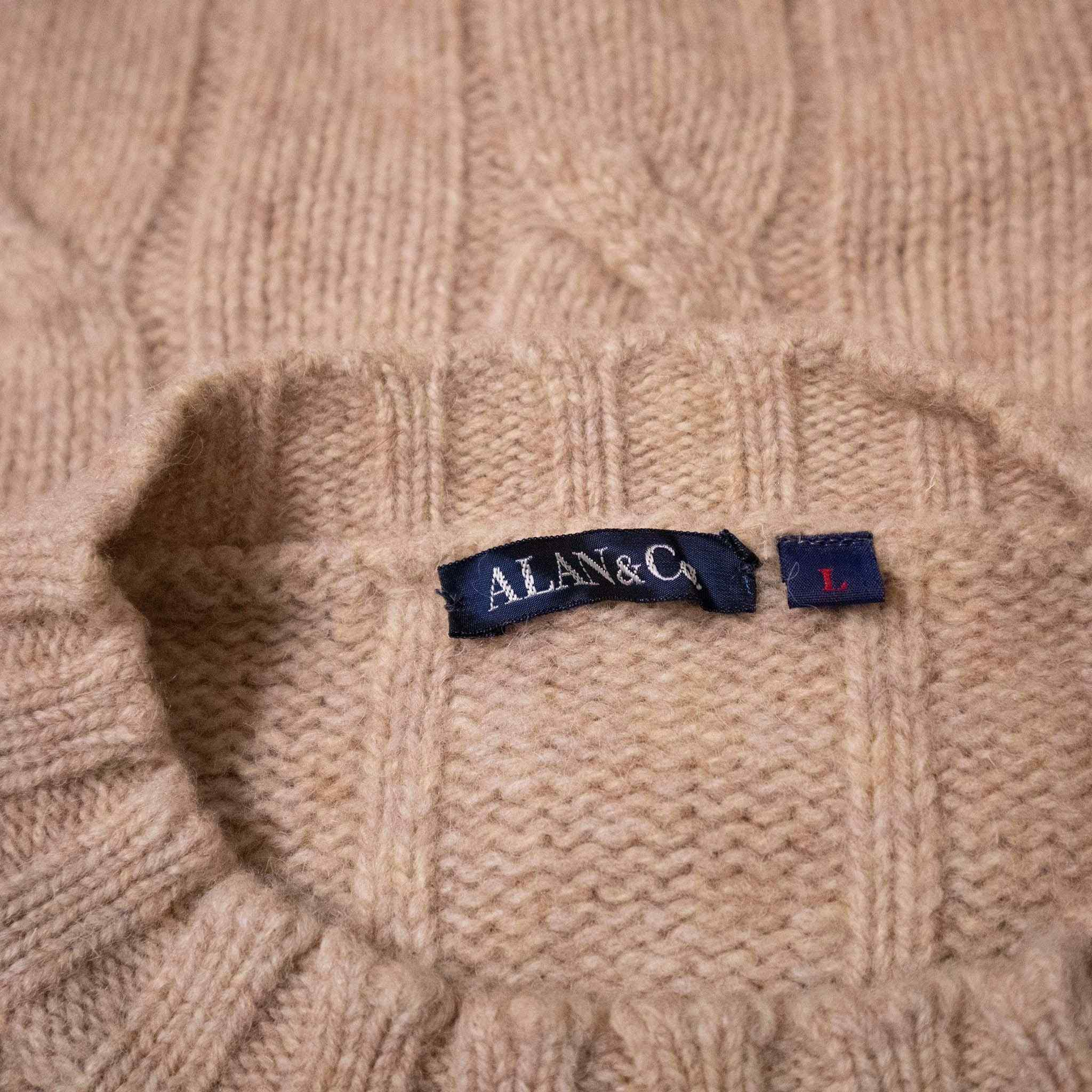 Vintage 100% wool sweater - Size L