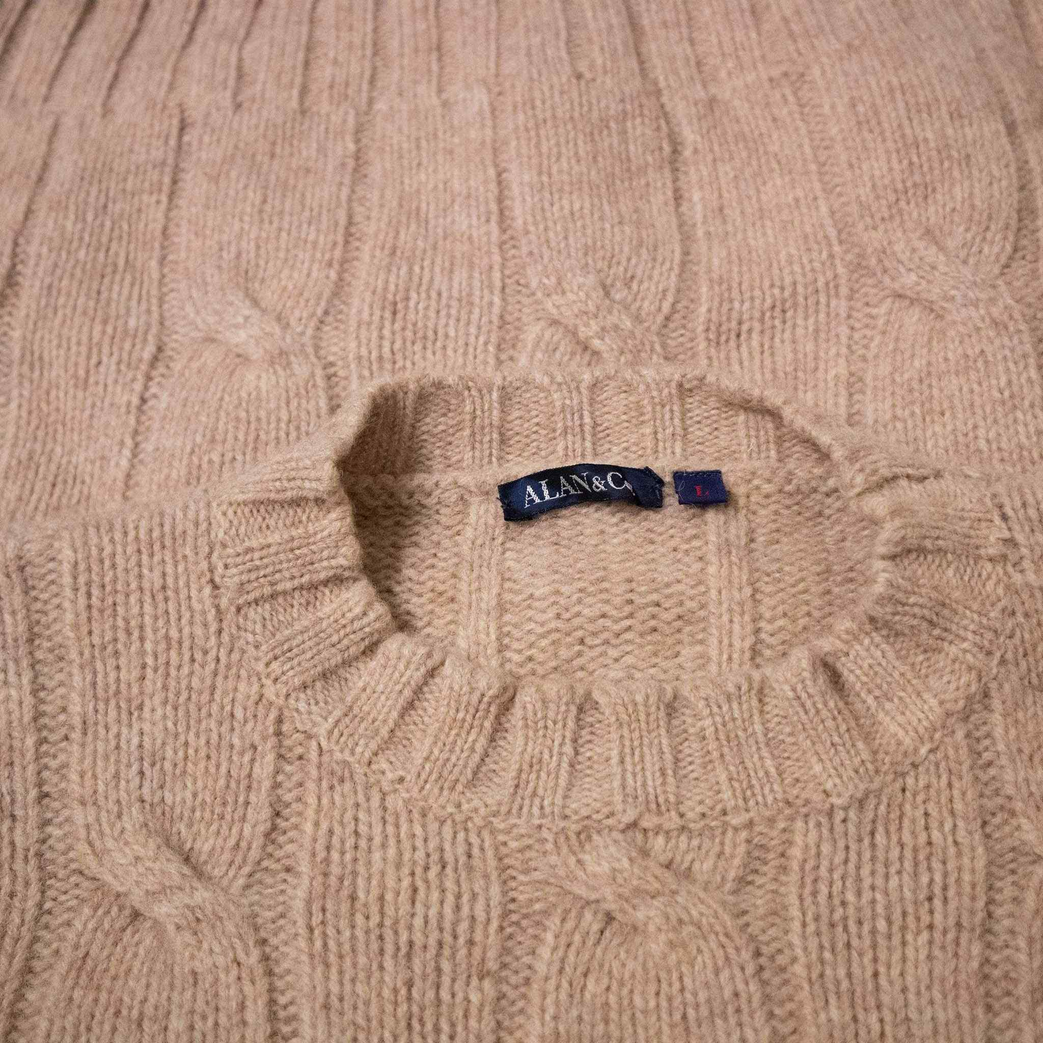 Vintage 100% wool sweater - Size L