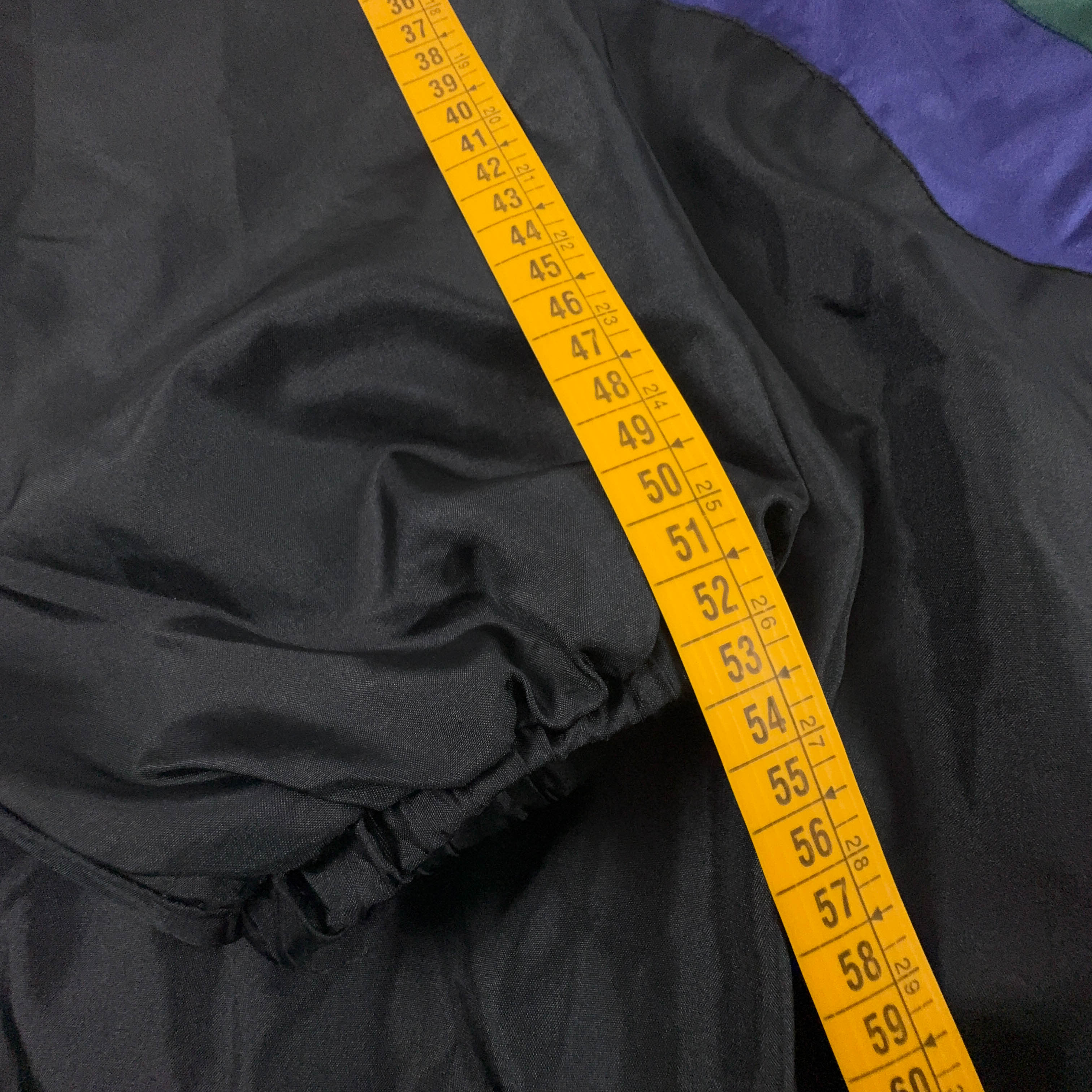 Giacca a vento Vintage verde e viola geometrica con zip anni 80 90 - Taglia XL/XXL uomo