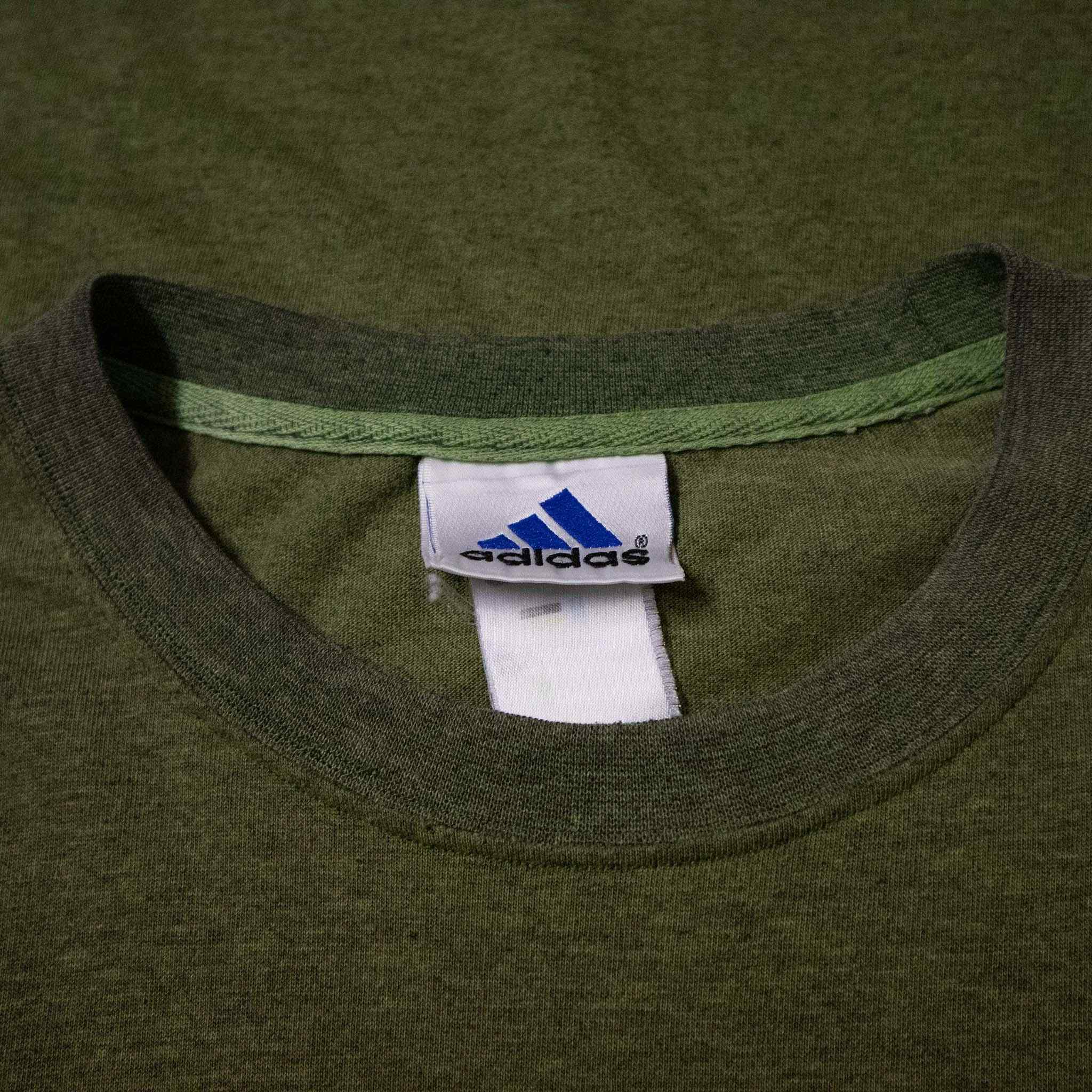 Adidas Vintage T shirt - Size L/XL