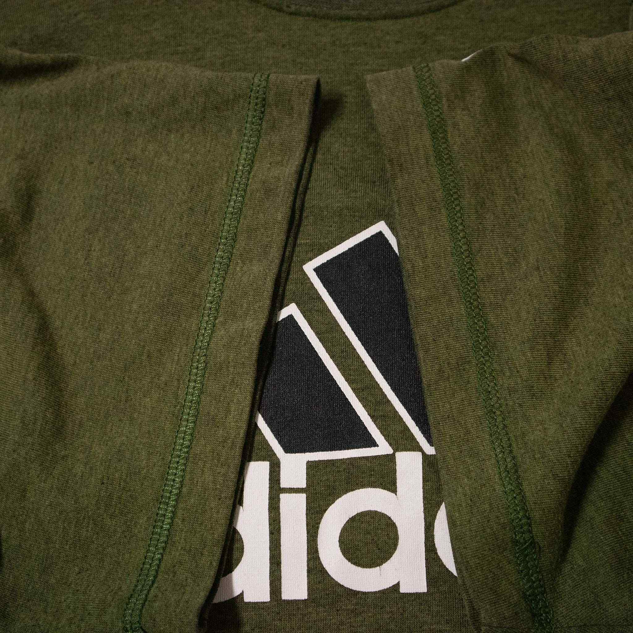 Adidas Vintage T shirt - Size L/XL