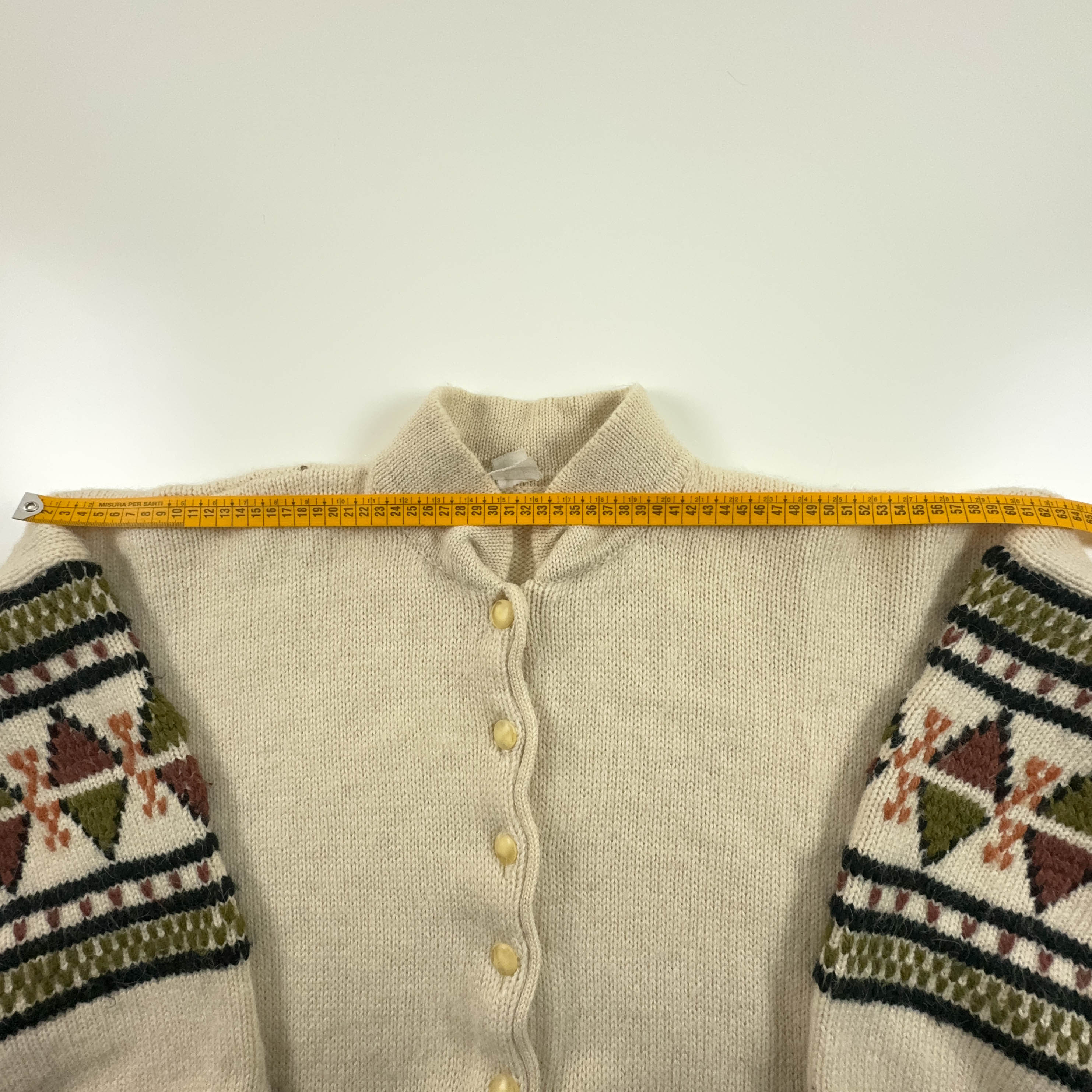 Vintage 100% wool beige patterned sweater with wide sleeves and buttons - Size XXL women
