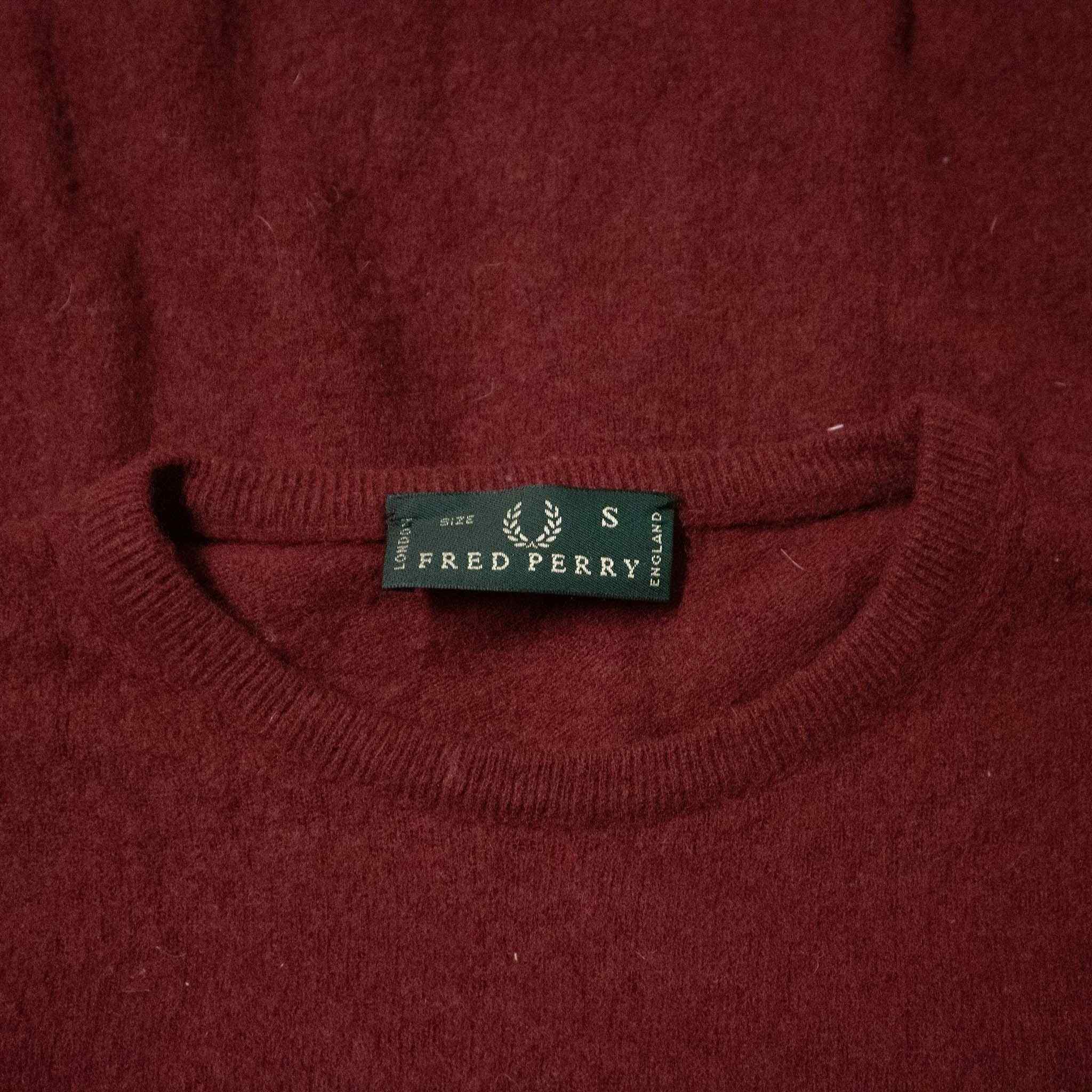 Fred Perry sweater 100% wool - Size S