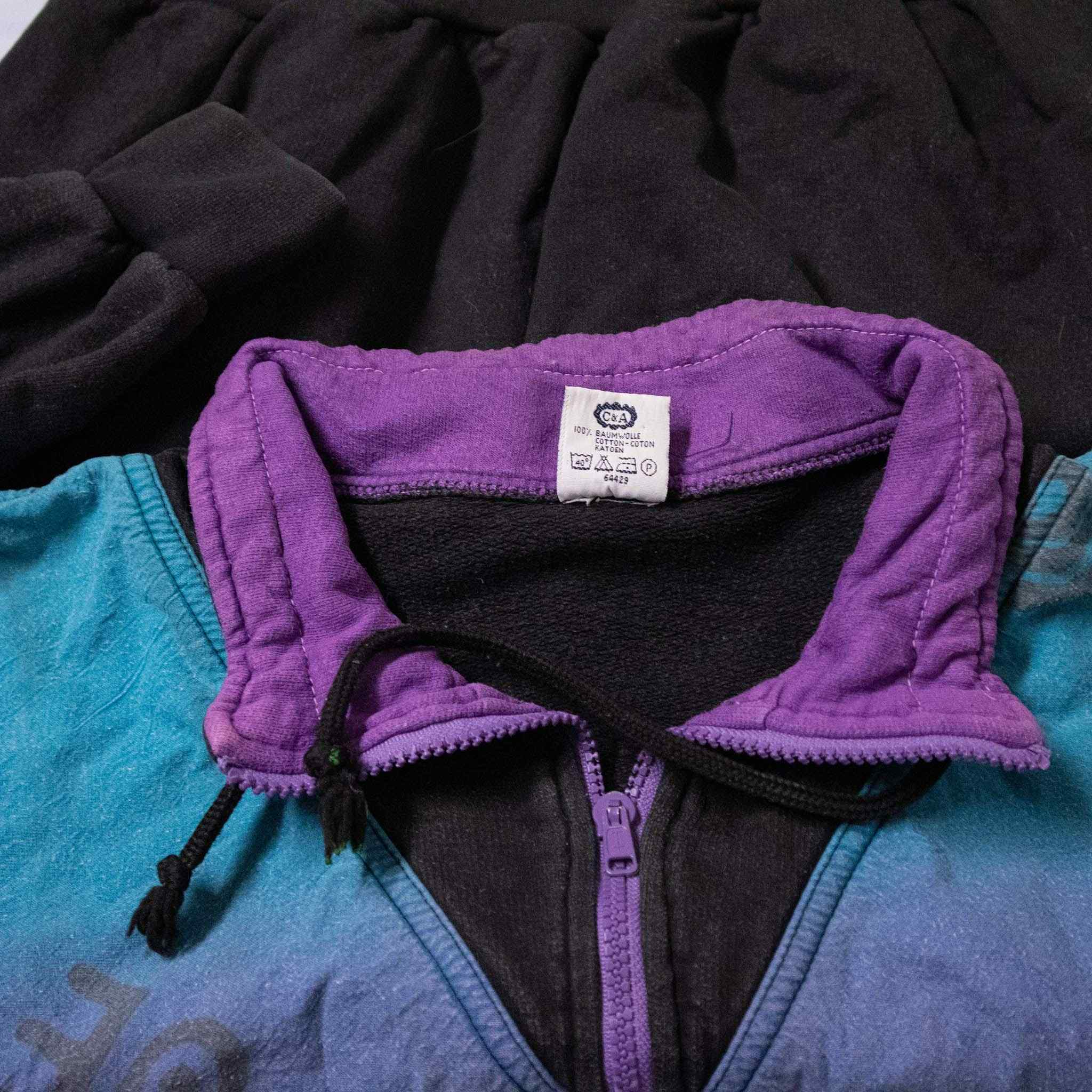 Vintage Sweatshirt - Size M