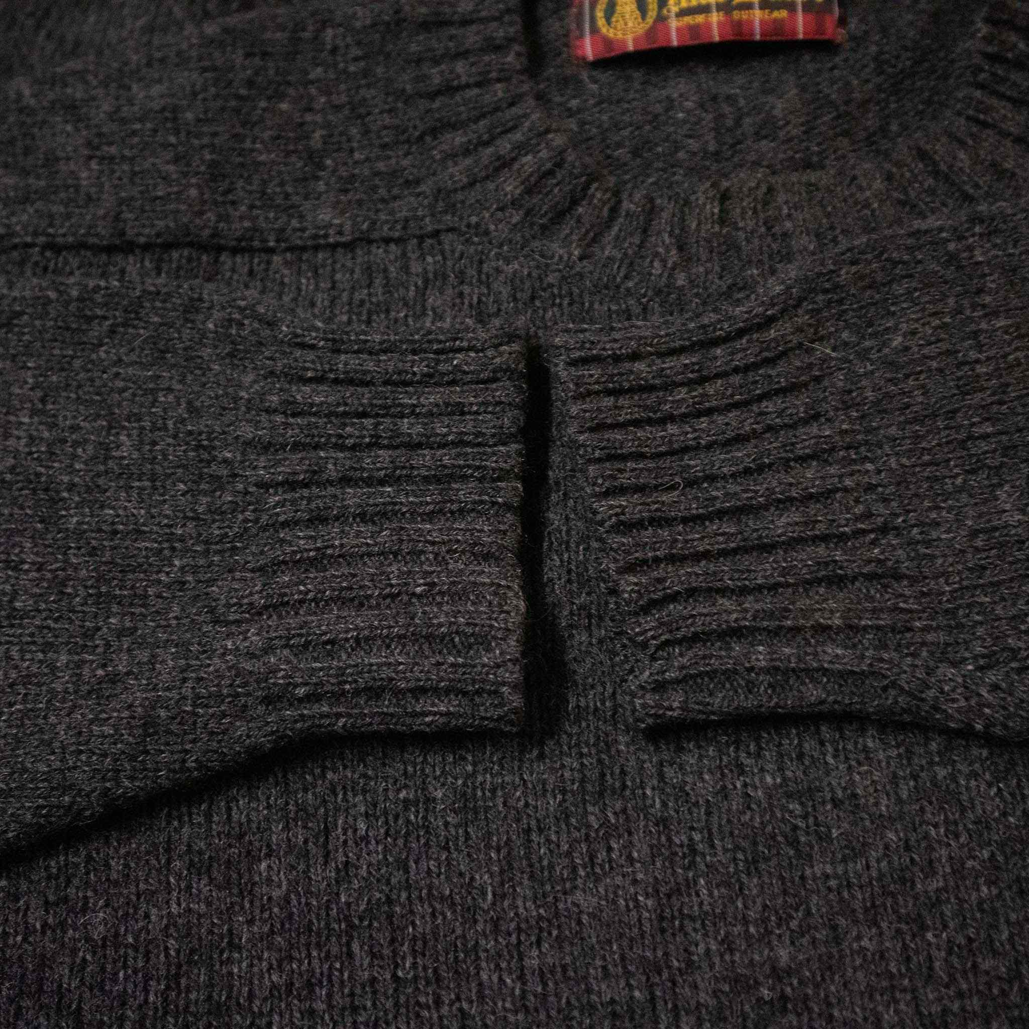 Vintage 100% wool sweater - Size L