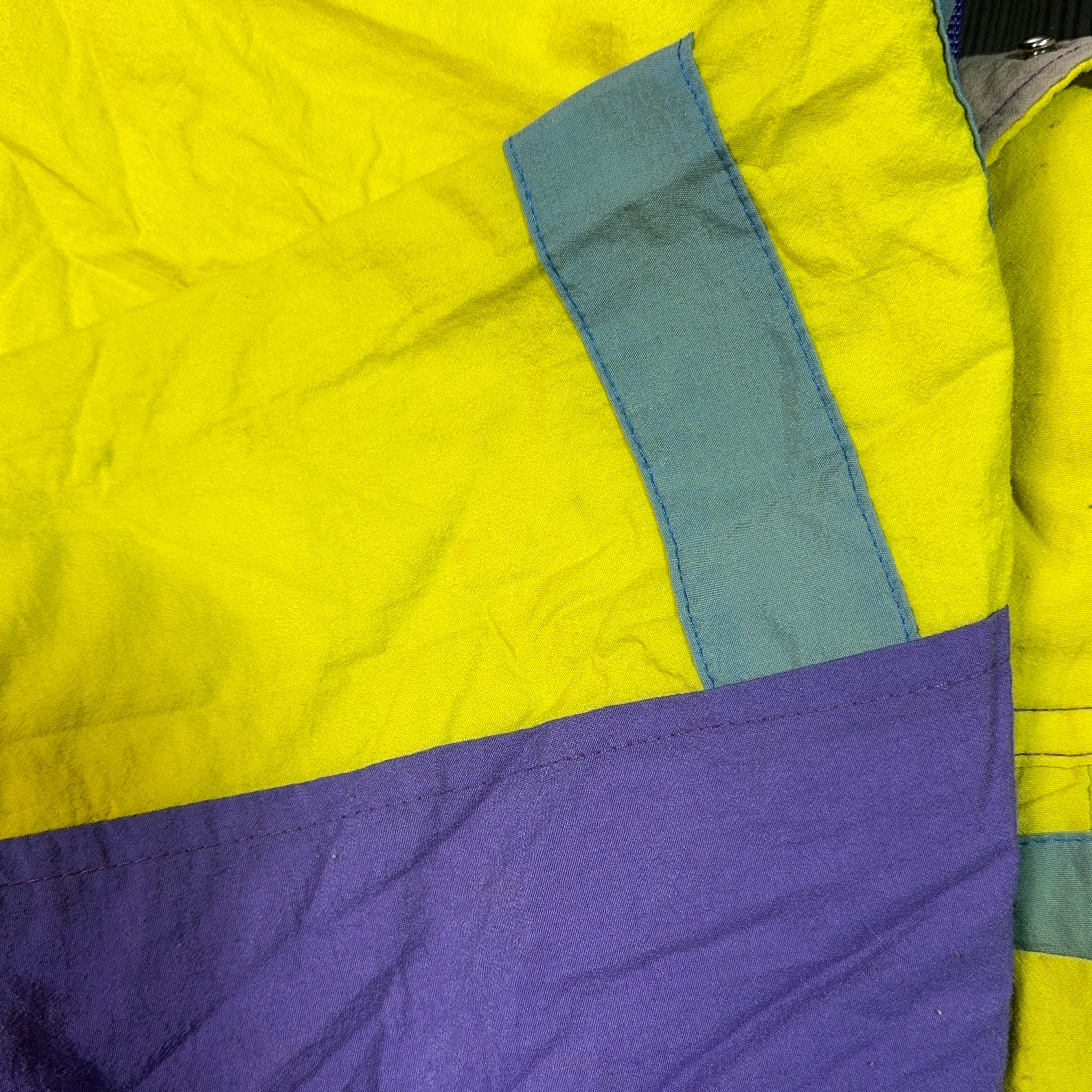 Giacca a vento Vintage gialla e viola con ricamo quarter zip anni 80 90 - Taglia 48 5 uomo