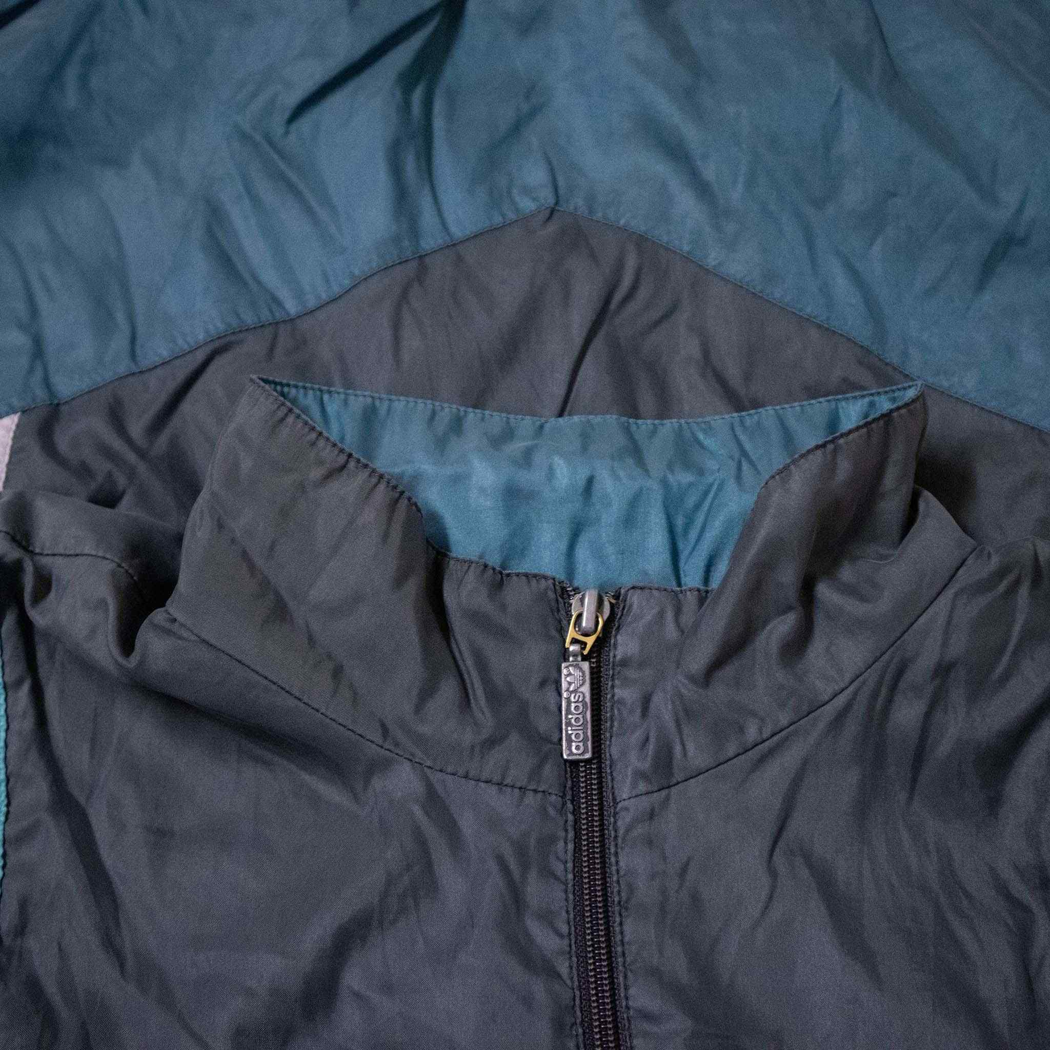 Adidas Vintage windbreaker - Size M