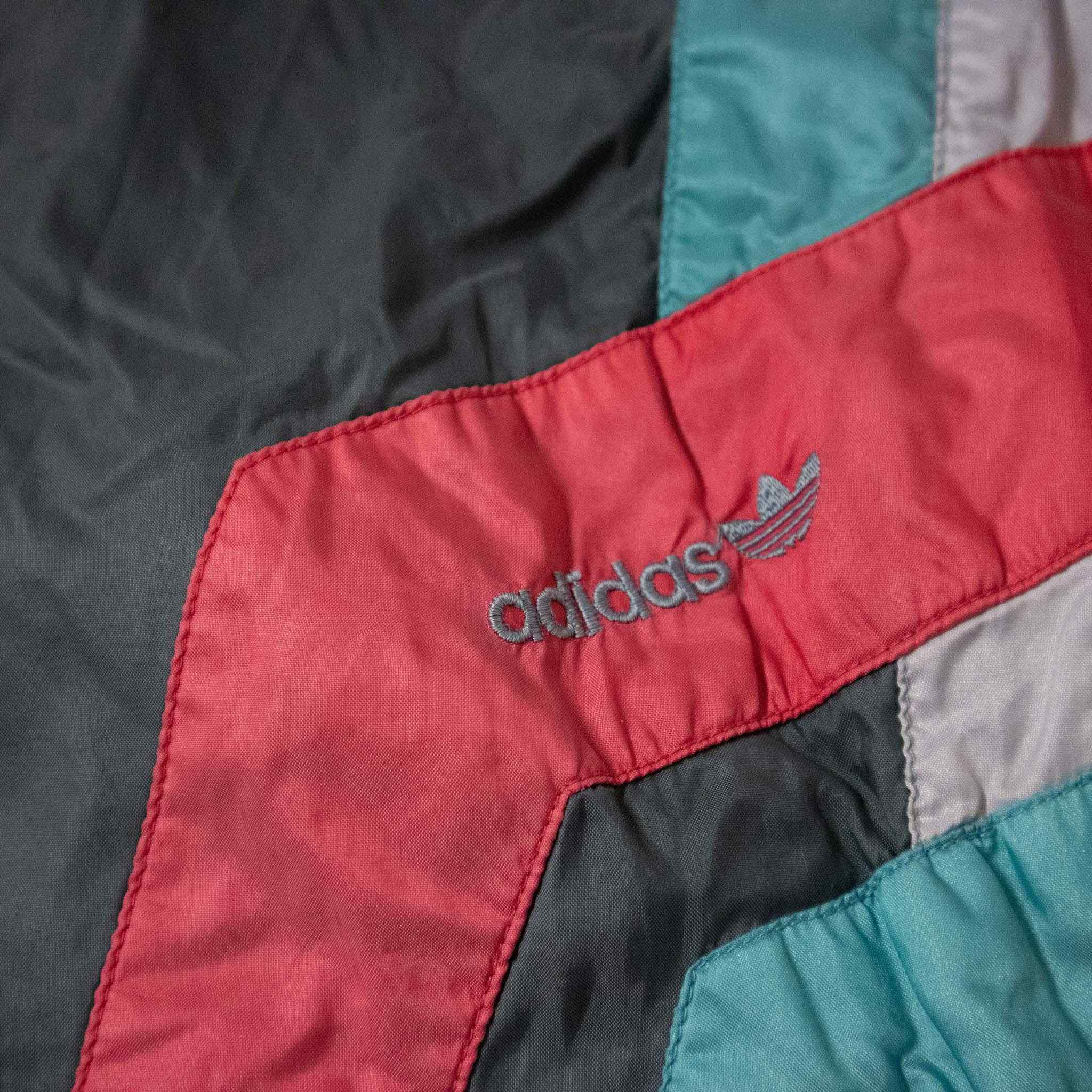 Adidas Vintage windbreaker - Size M