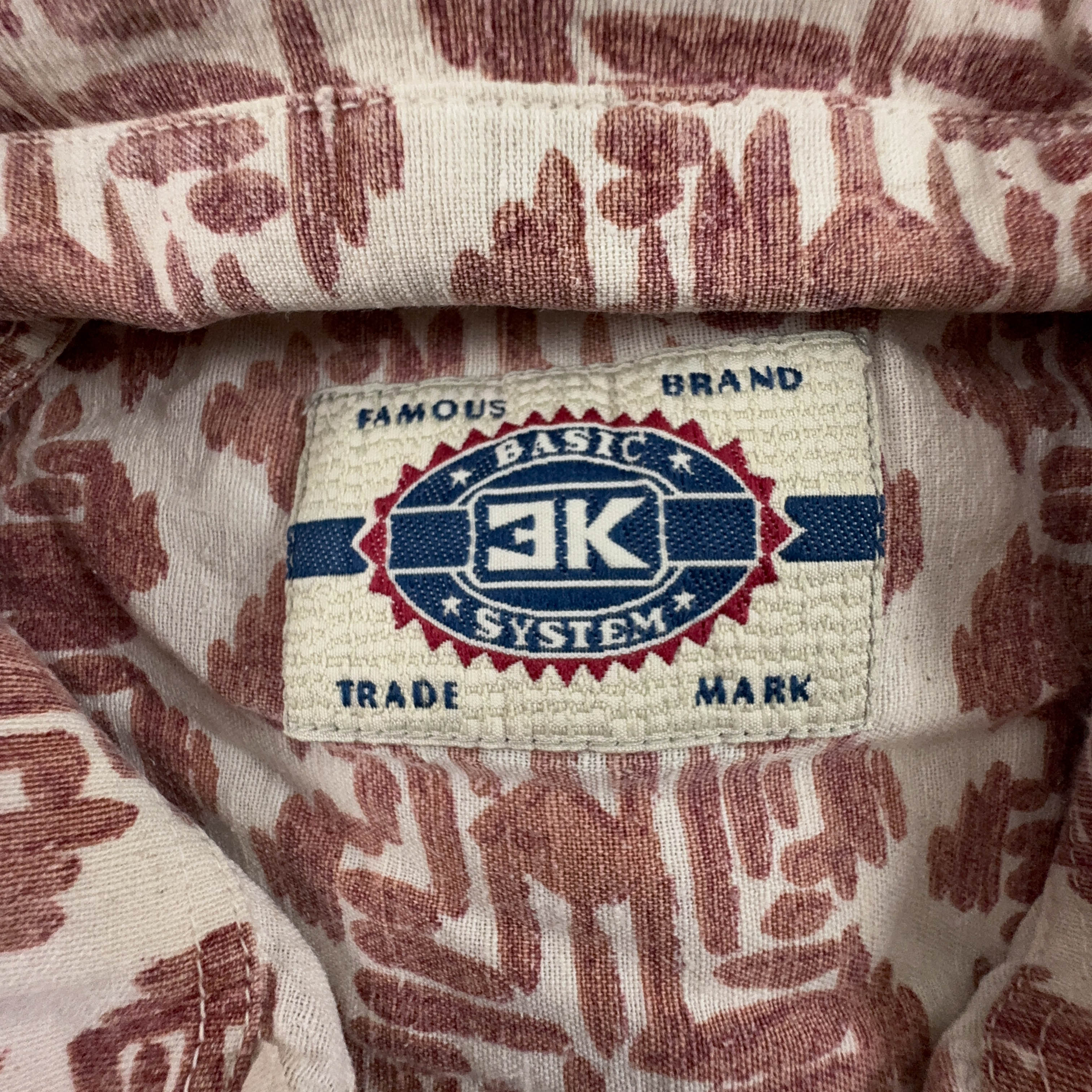 Cream and red abstract patterned vintage shirt - Men's size M/L