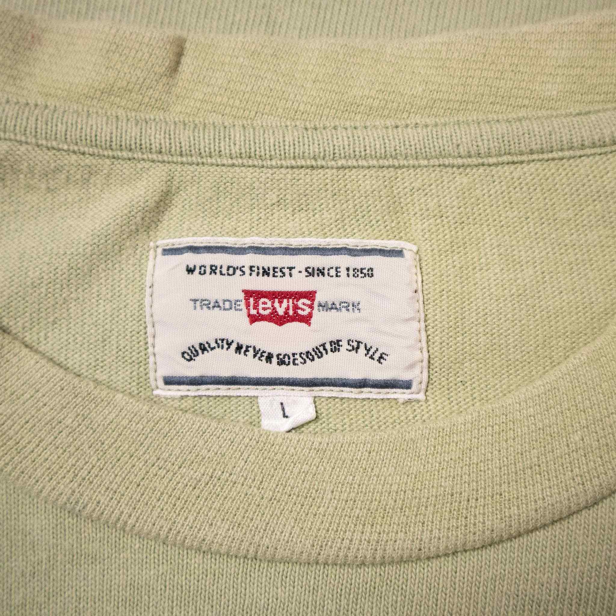 Levi's Vintage T shirt - Size L