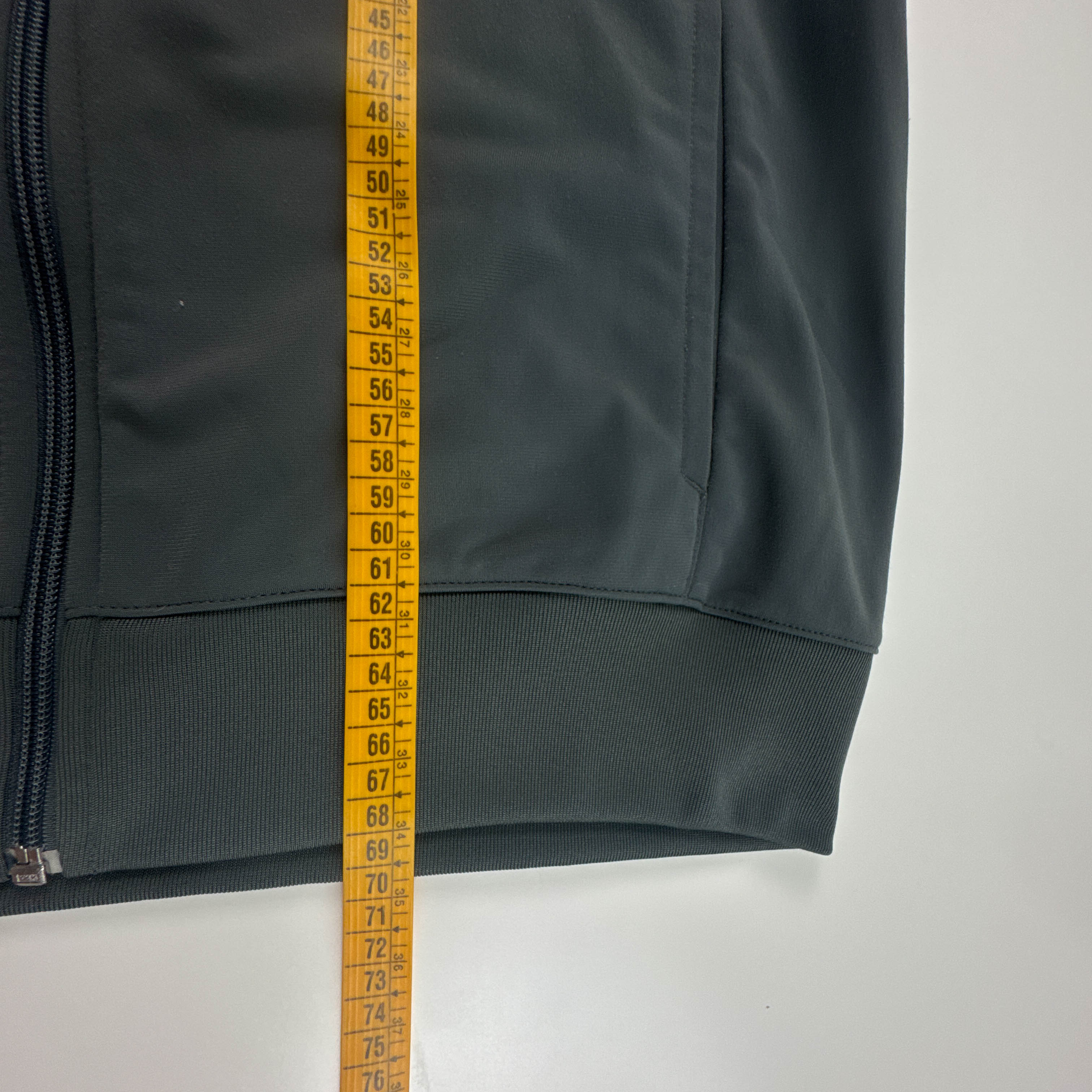 Felpa Nike Vintage grigia e verde con logo ricamato e zip anni 00 - Taglia L uomo