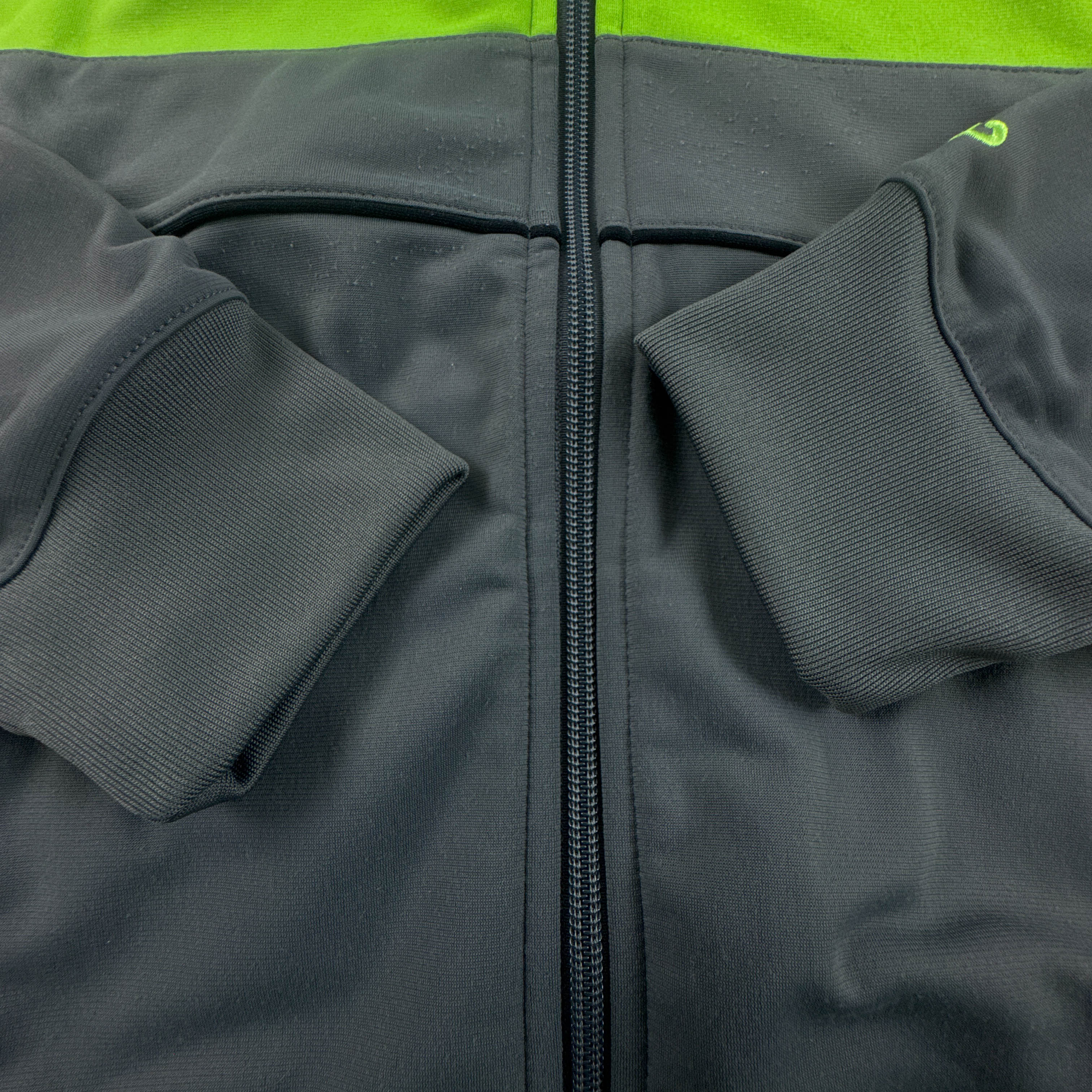 Felpa Nike Vintage grigia e verde con logo ricamato e zip anni 00 - Taglia L uomo