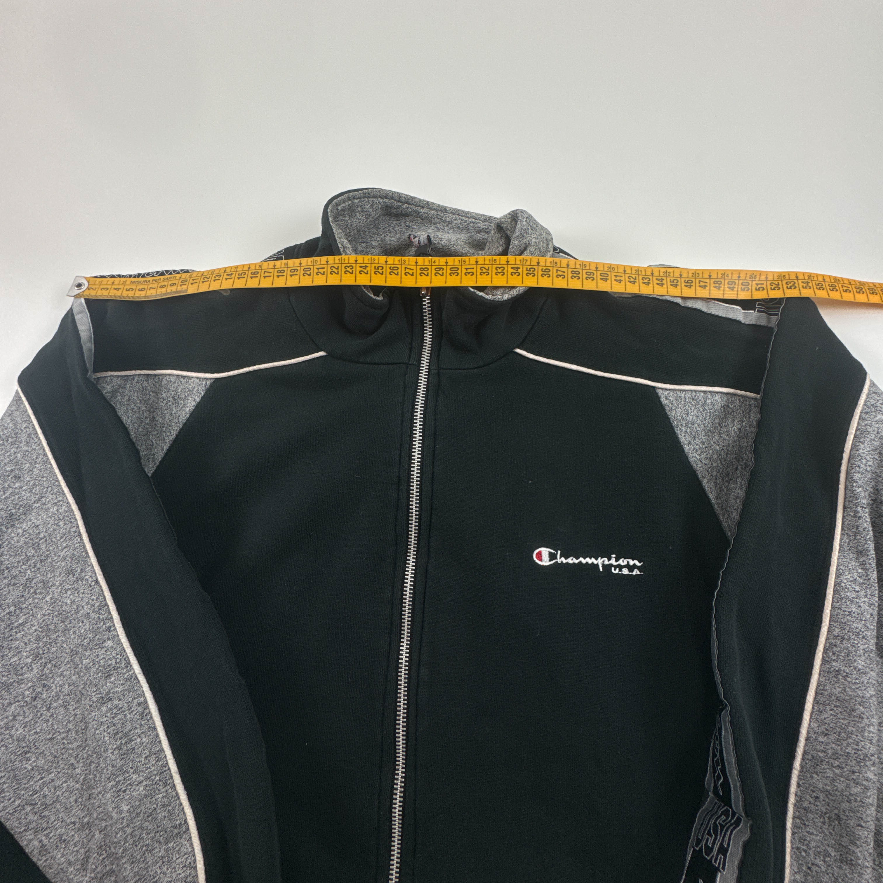 Felpa Champion Vintage nera e grigia con zip logo ricamato anni 80 90 - Taglia S/M uomo