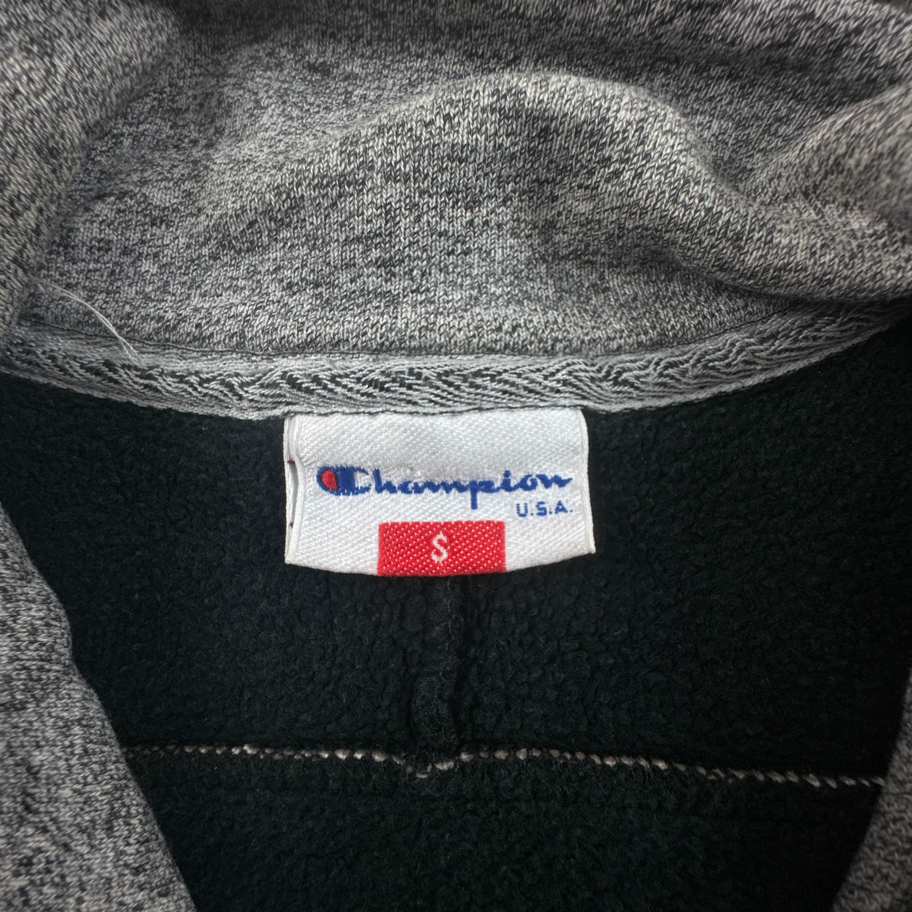 Felpa Champion Vintage nera e grigia con zip logo ricamato anni 80 90 - Taglia S/M uomo