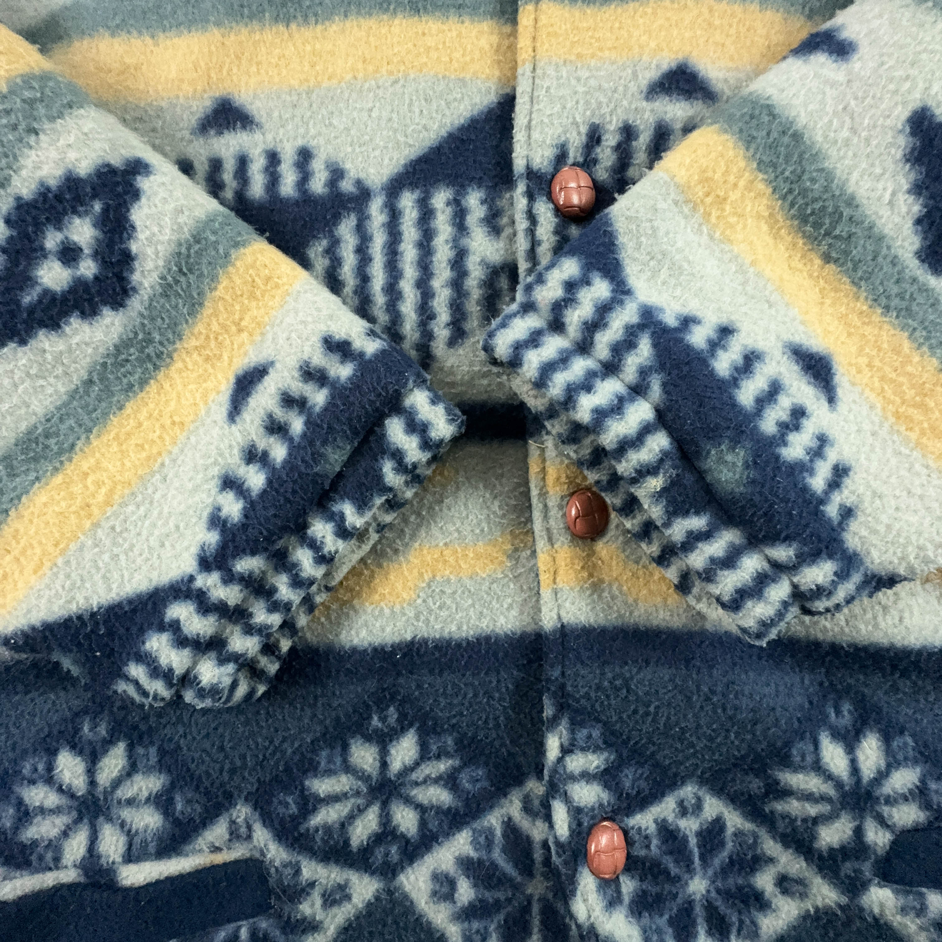 Vintage Blue and Beige Pile with 80's Buttons - Size XL/XXL Men