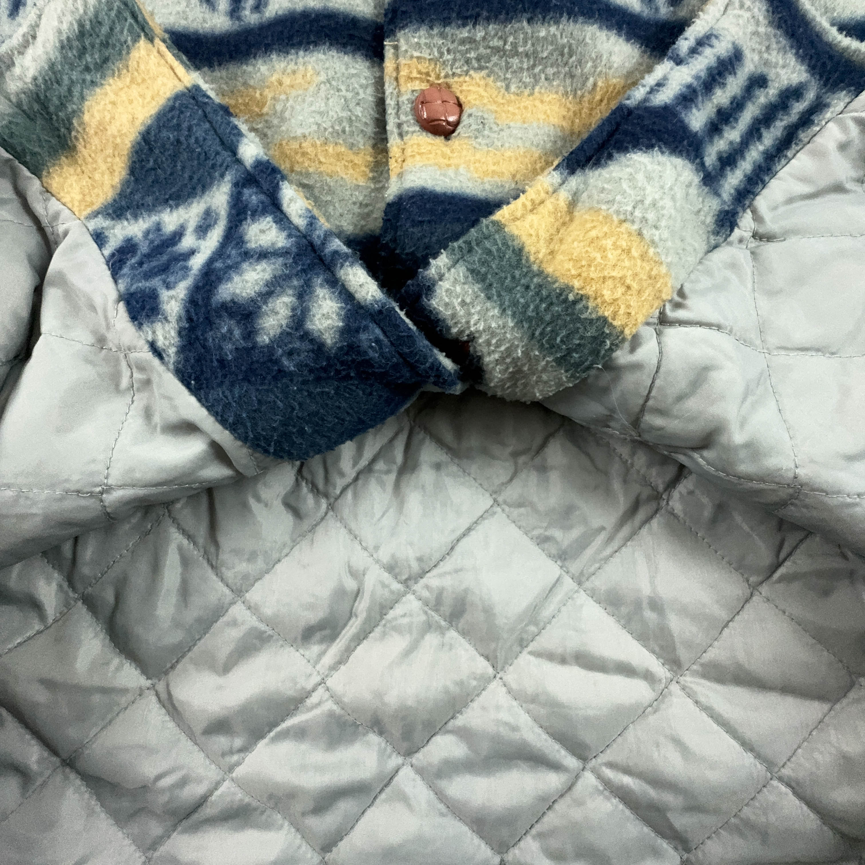 Vintage Blue and Beige Pile with 80's Buttons - Size XL/XXL Men