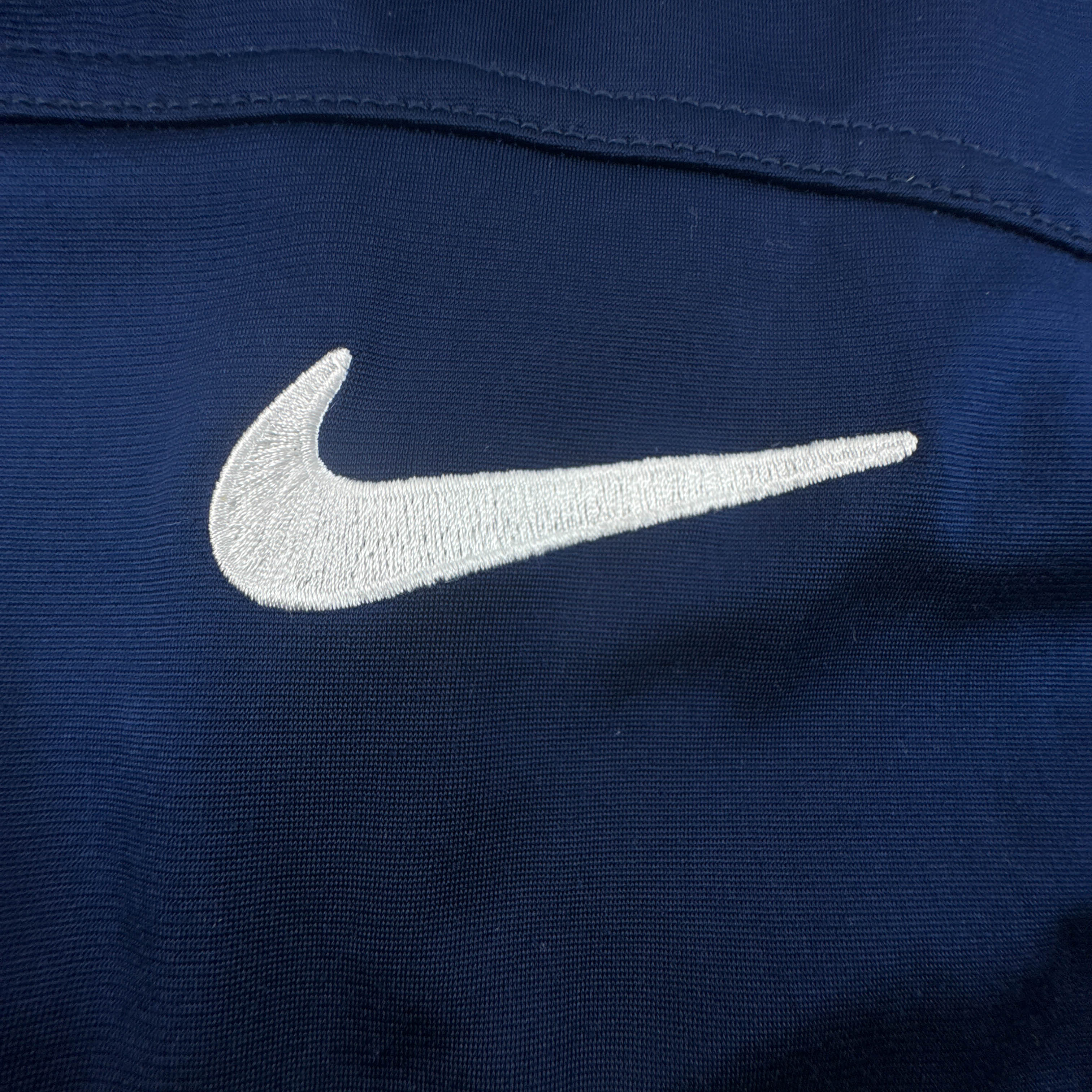 Felpa Nike Vintage blu scura con zip intera e logo ricamato anni 90 - Taglia L uomo