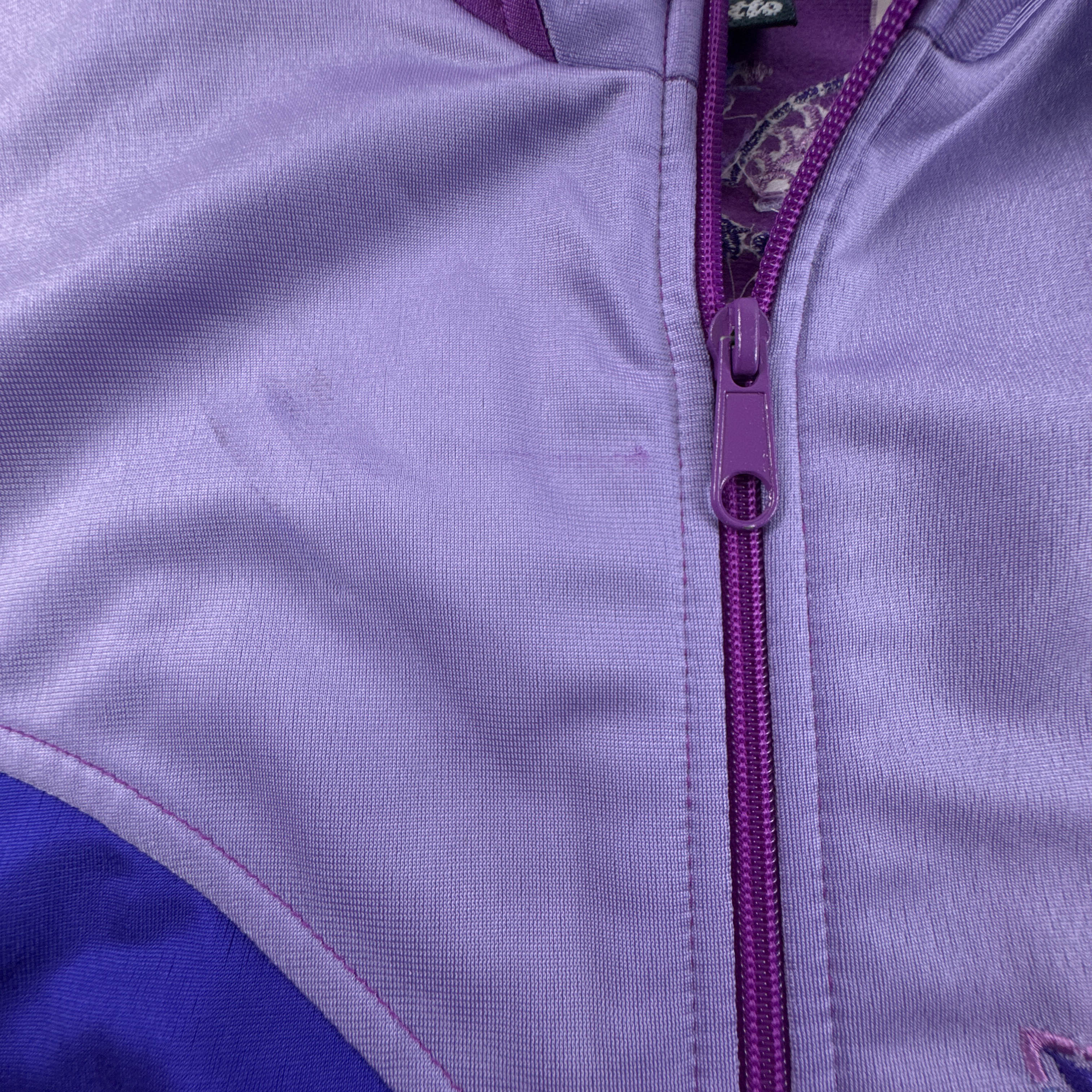 Felpa Lotto Vintage viola lillà con zip e ricami frontali anni 80 90 - Taglia M uomo
