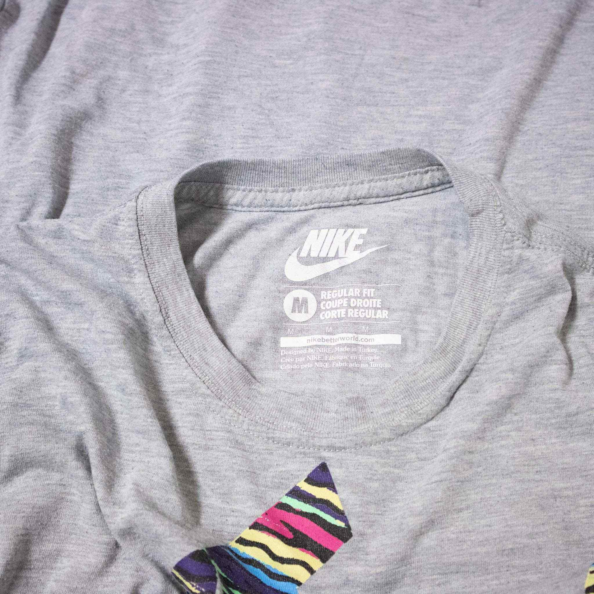 Nike T-Shirt - Size M