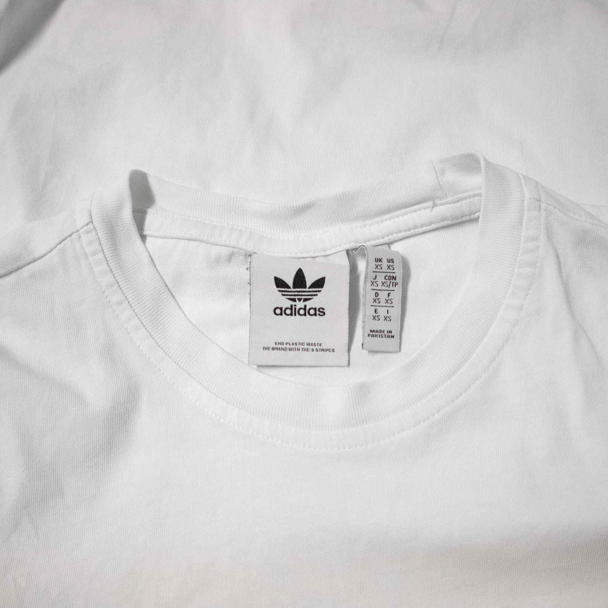 Adidas T shirt - Size XS