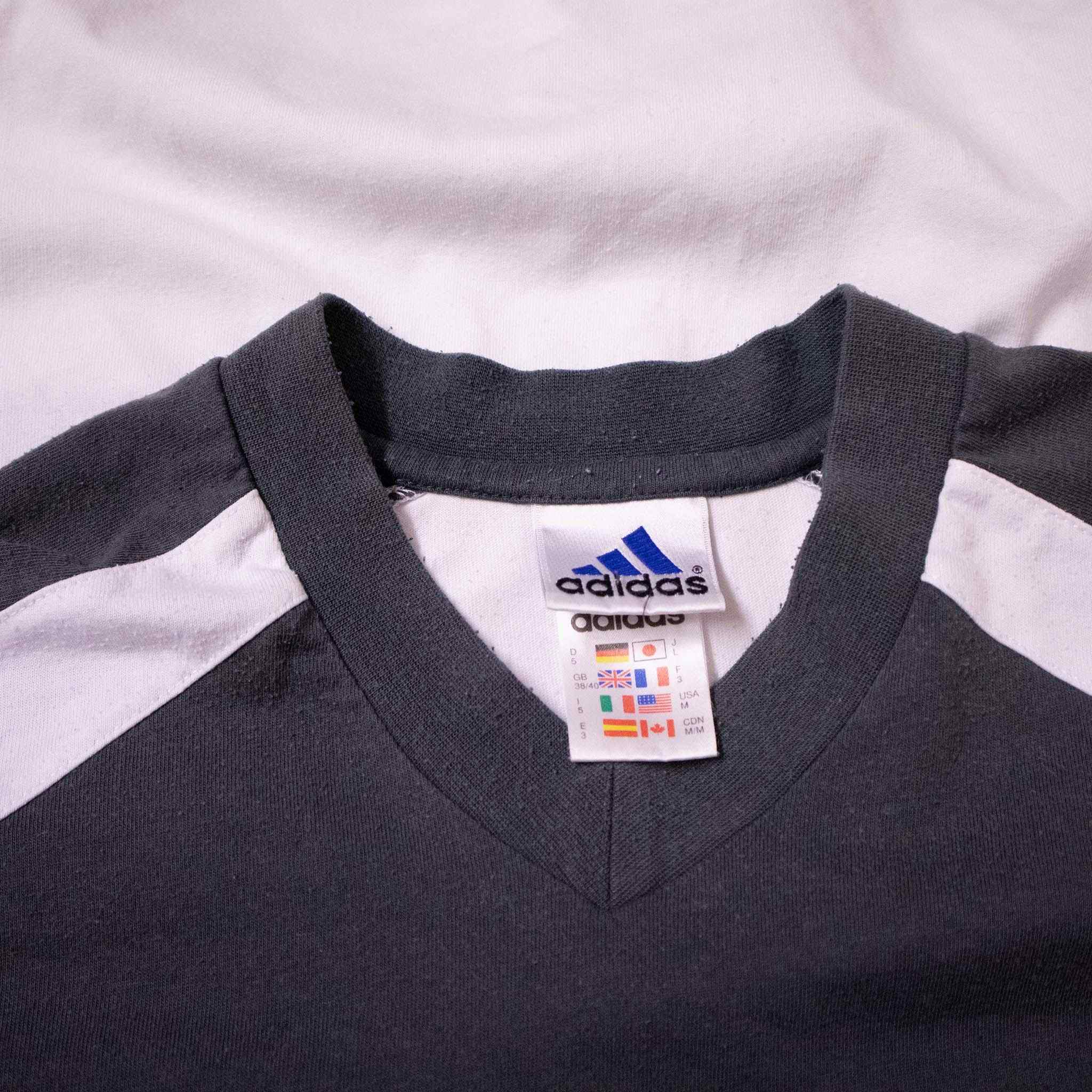 Adidas Vintage T-Shirt - Size M