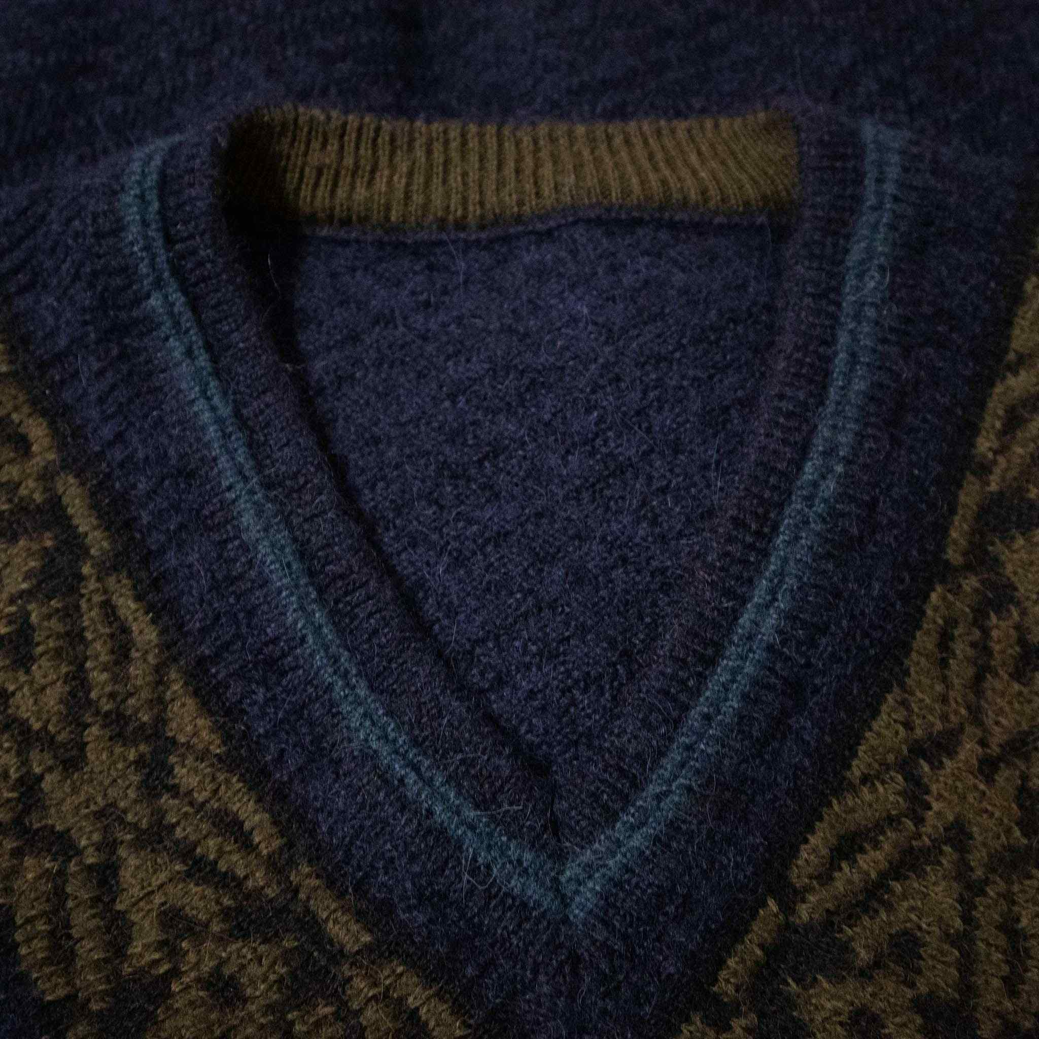 Vintage Sweater - Size S/M