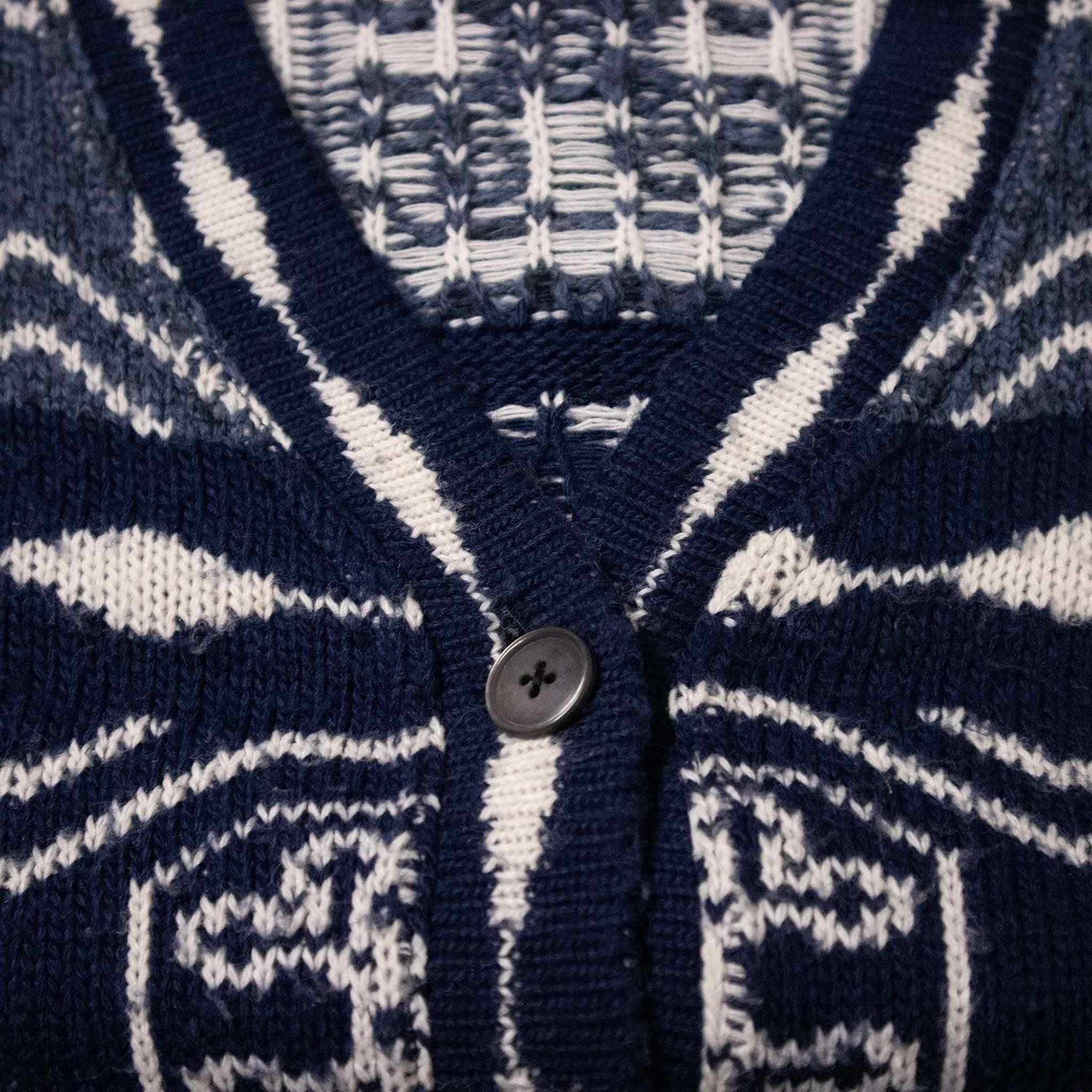 Vintage 50% wool cardigan - Size L