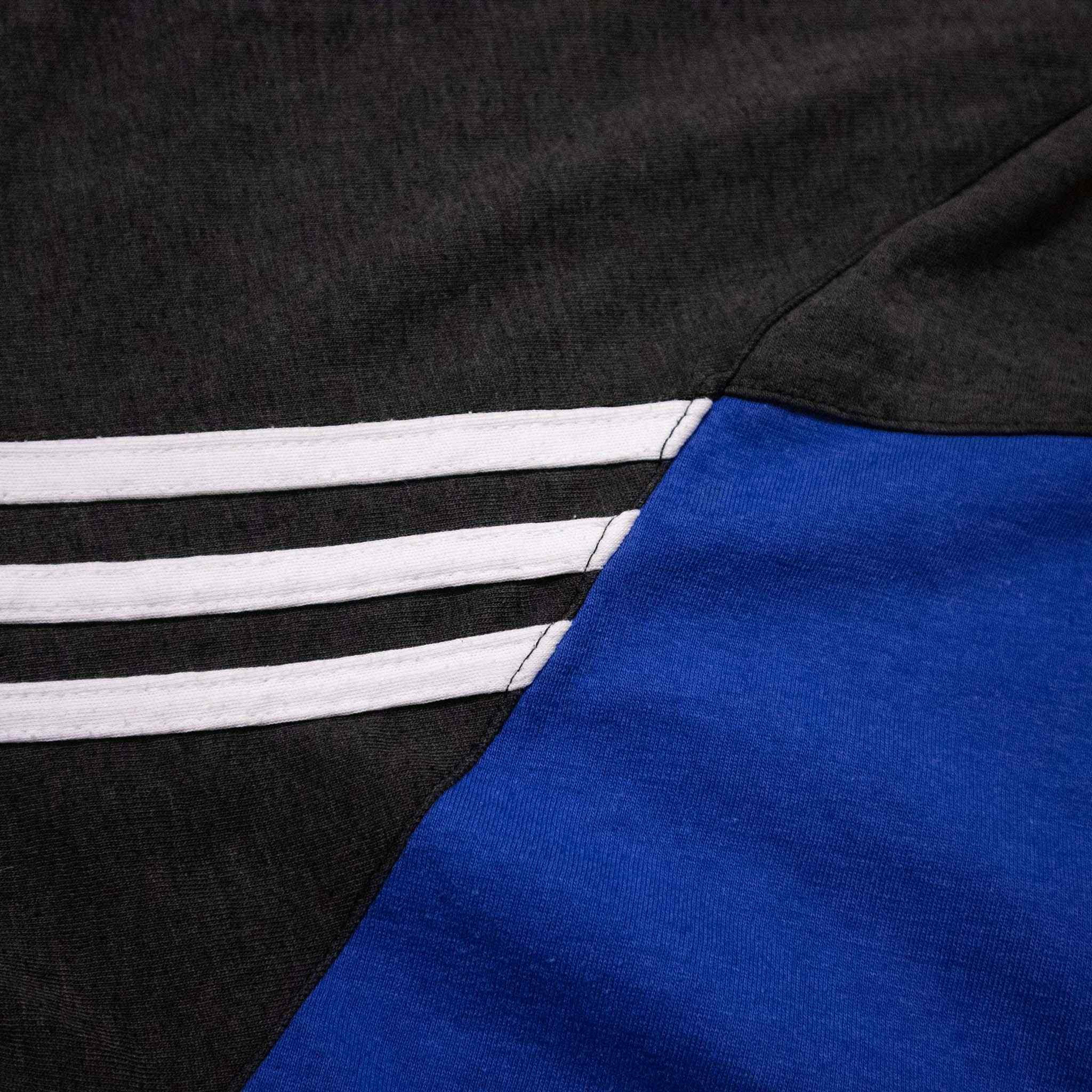 Adidas Vintage T-Shirt - Size L