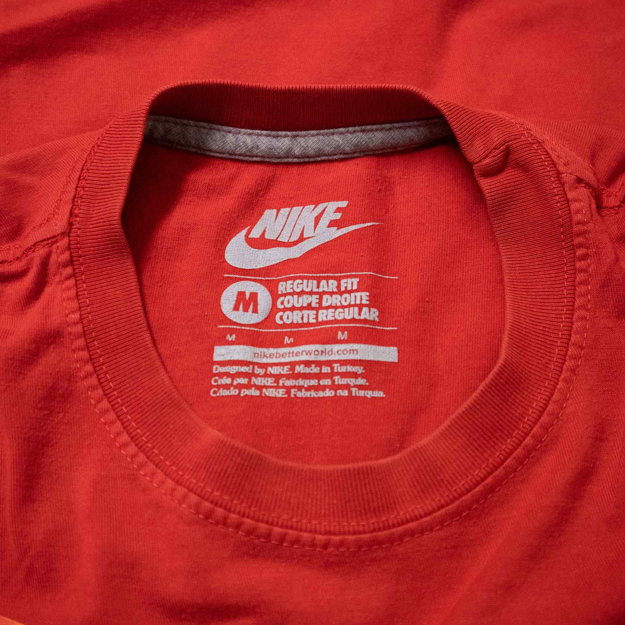 Nike T-Shirt - Size M