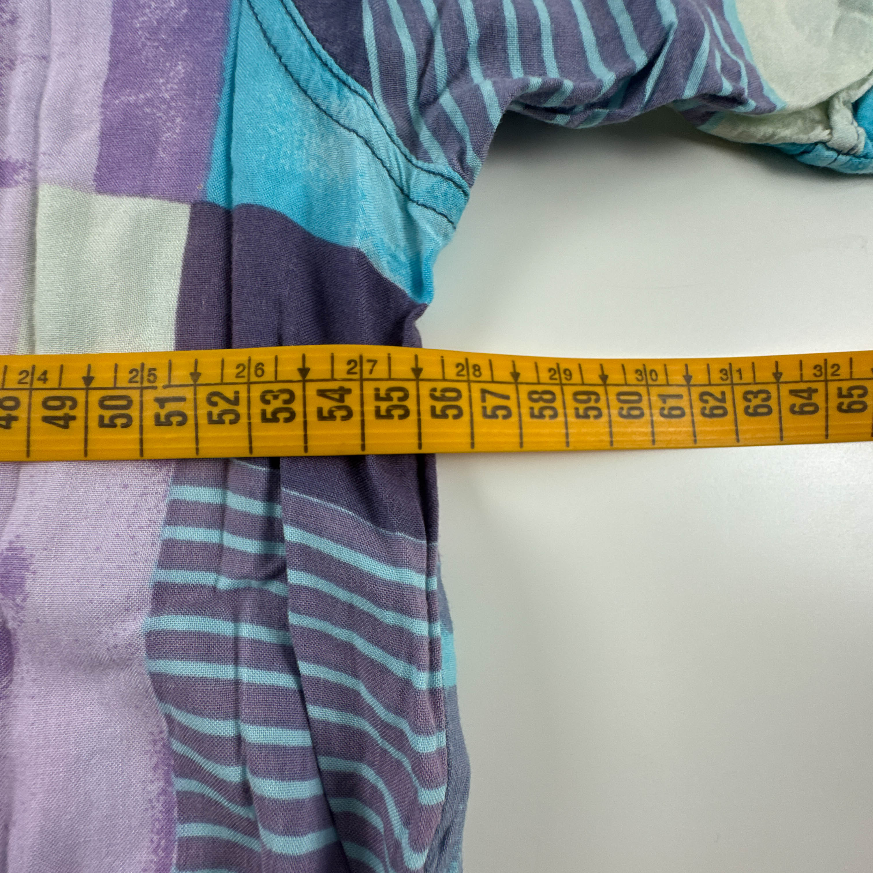 Camicia Vintage azzurra bianca e viola geometrica anni 80 90 - Taglia M/L uomo