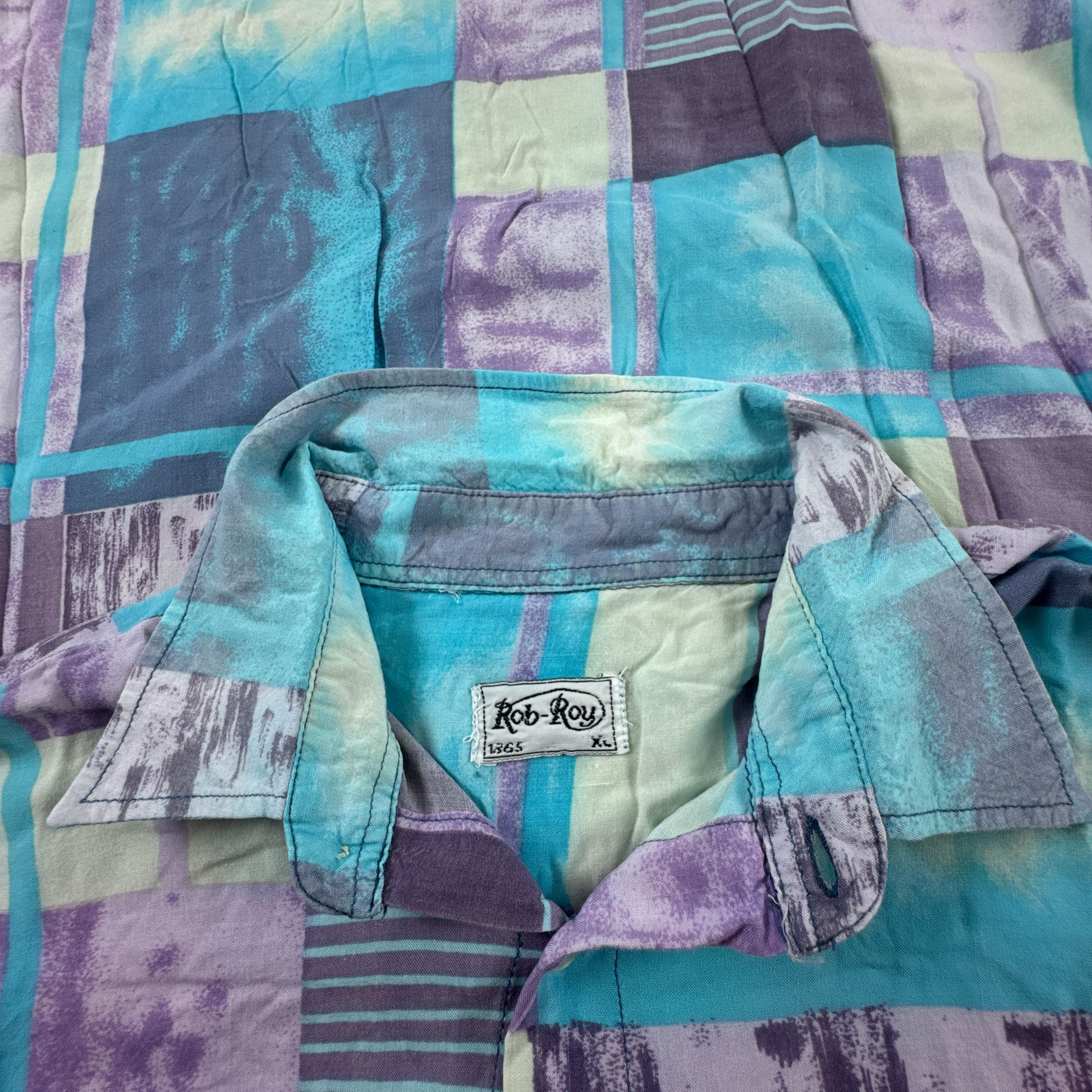 Camicia Vintage azzurra bianca e viola geometrica anni 80 90 - Taglia M/L uomo