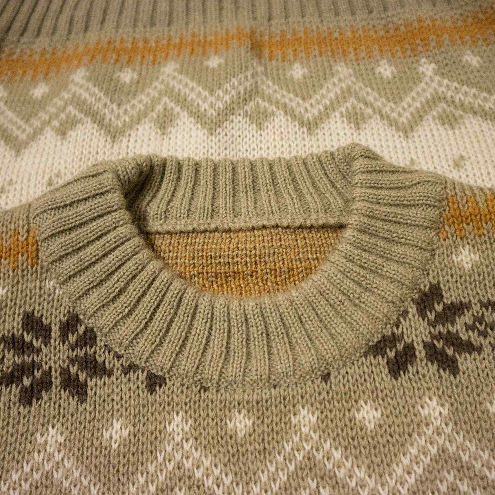 Vintage Sweater - Size M/L