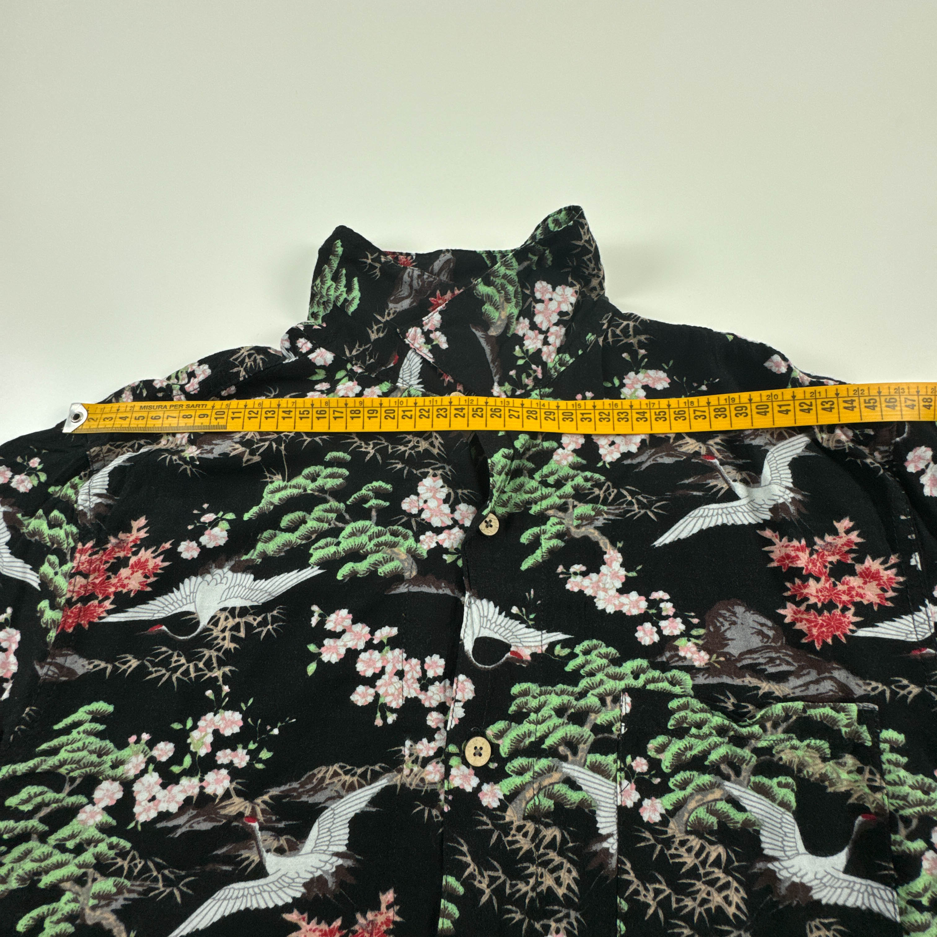 Camicia Vintage nera con fantasia naturale all over anni 80 90 - Taglia M uomo