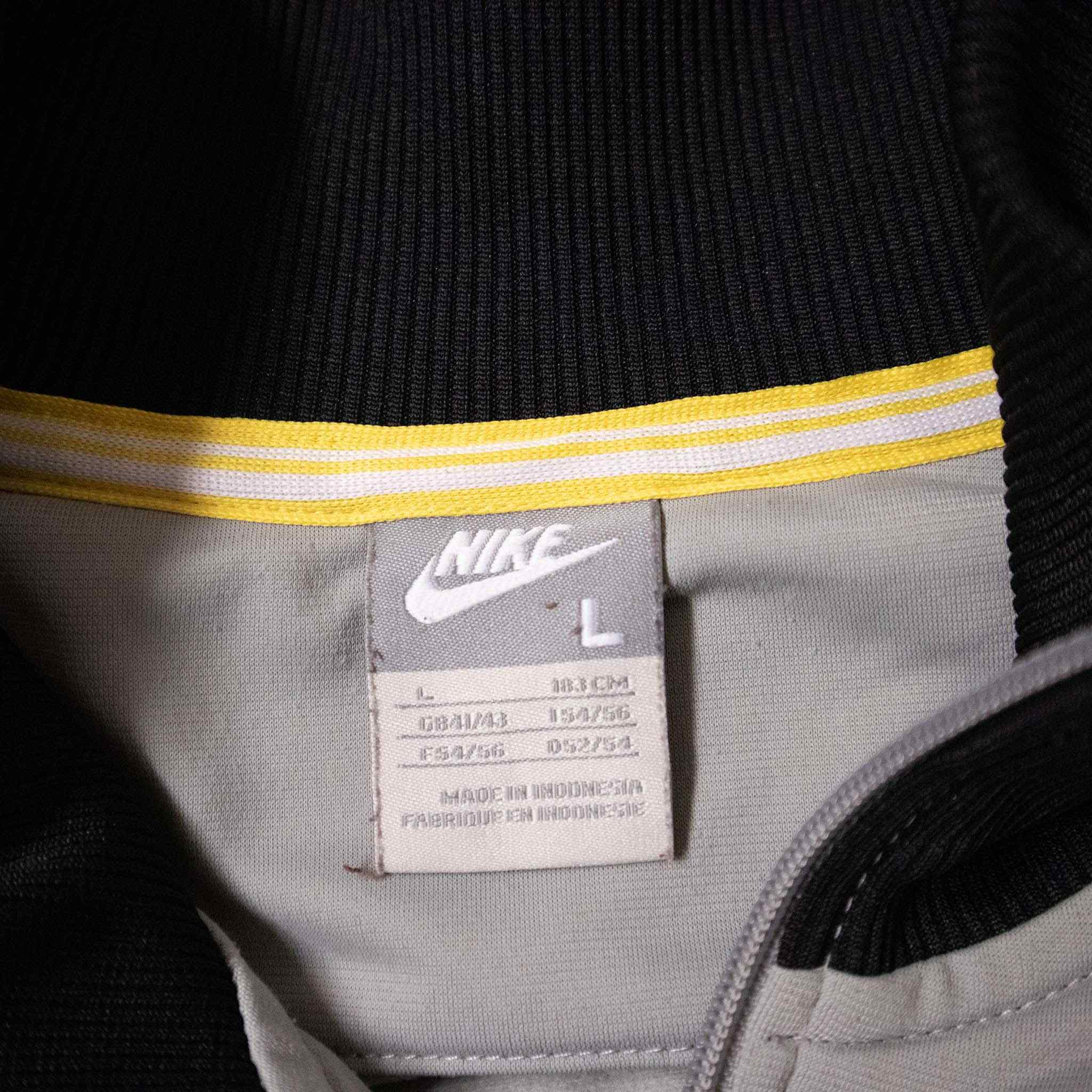 Nike Vintage Sweatshirt - Size L