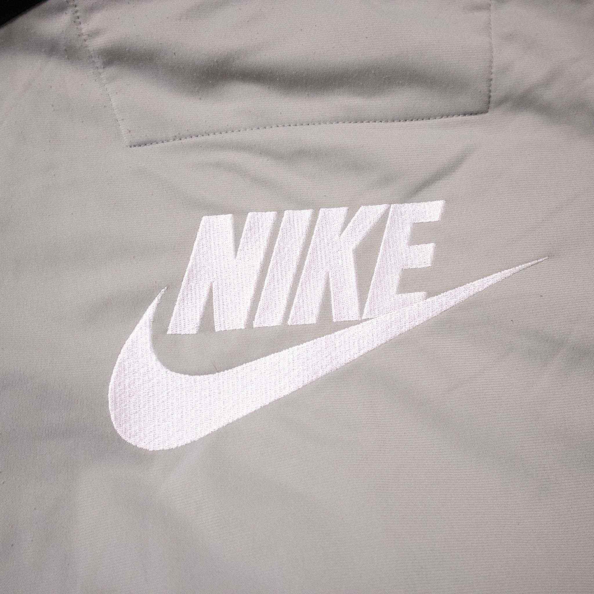 Nike Vintage Sweatshirt - Size L