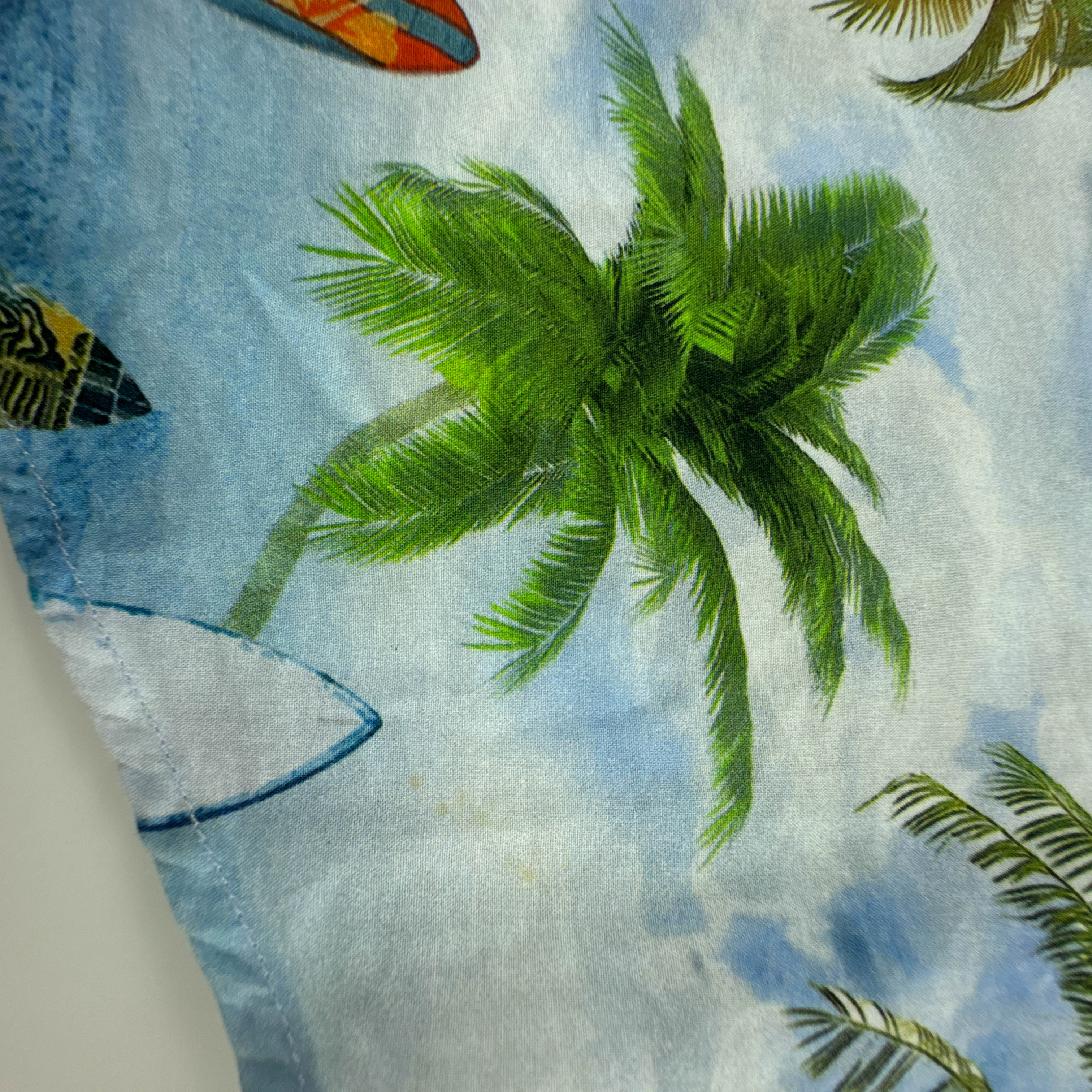 Camicia Vintage bianca con fantasia hawaii multicolore anni 80 90 - Taglia S uomo